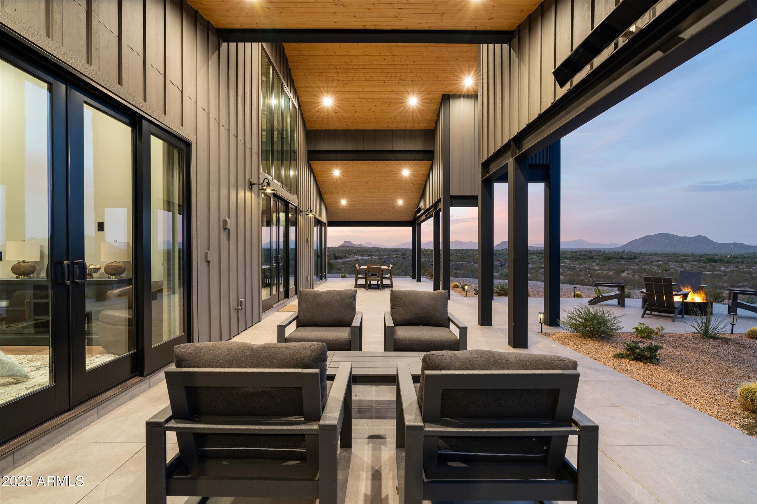 GOLDIE BROWN PINNACLE PEAK RANCH - Residential