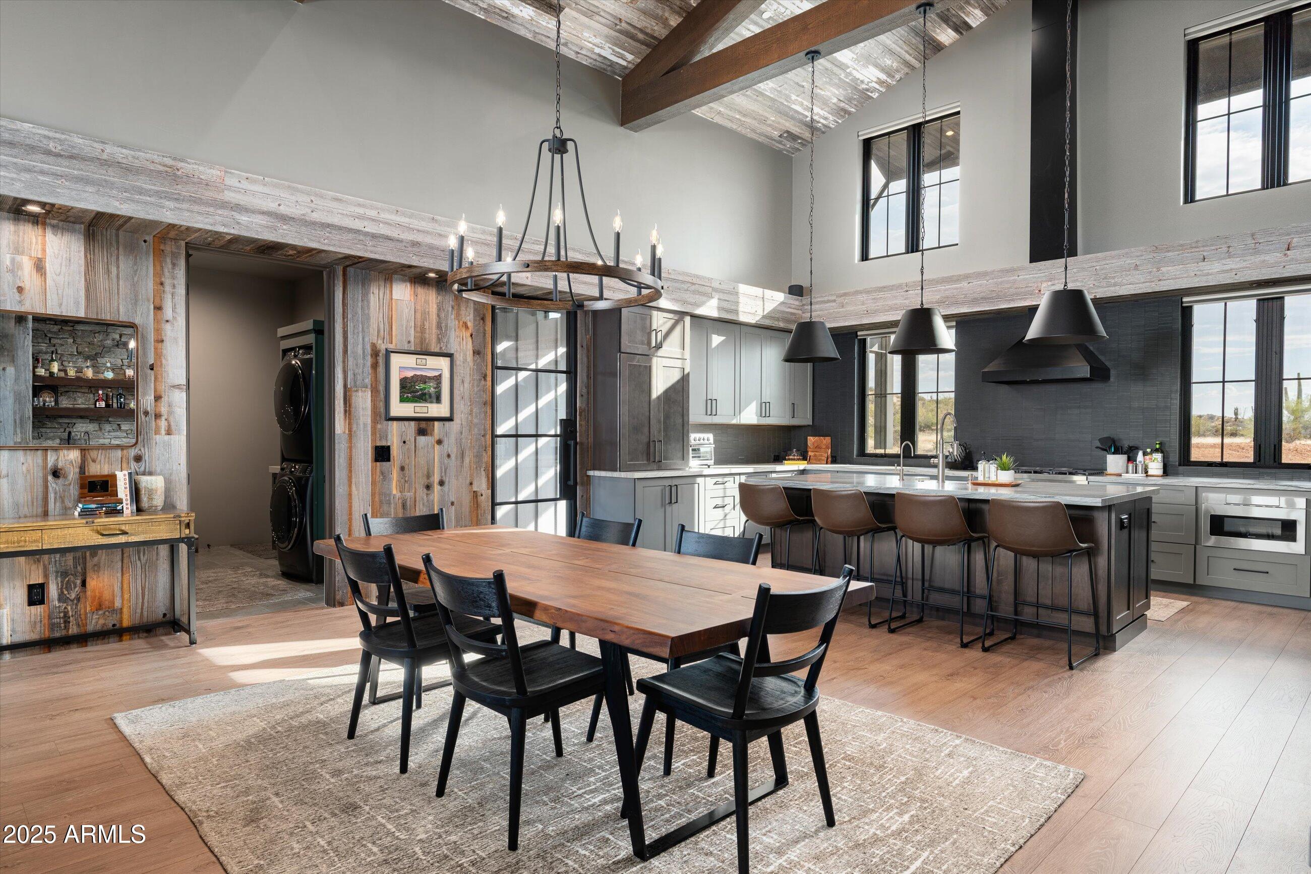 GOLDIE BROWN PINNACLE PEAK RANCH - Residential