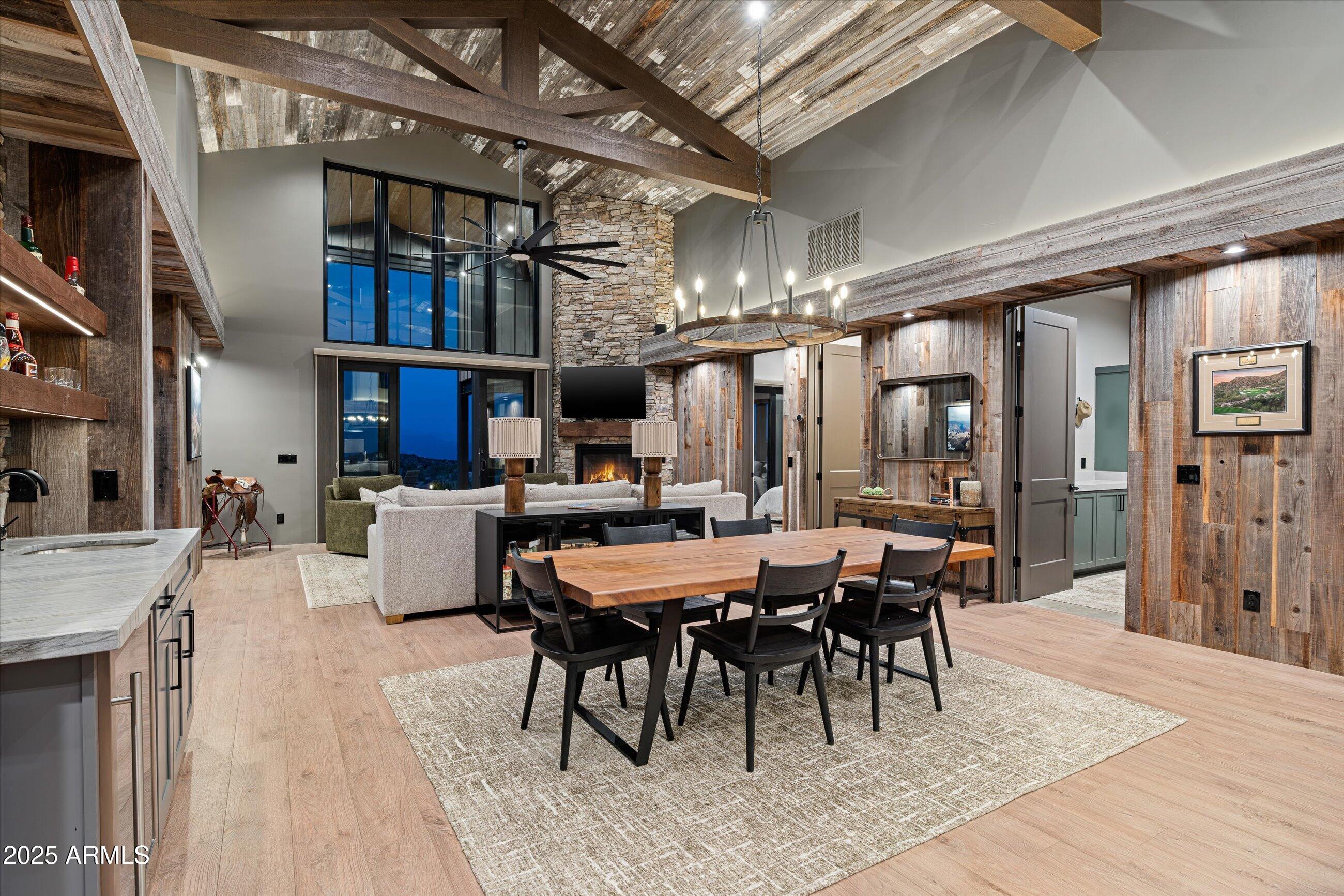 GOLDIE BROWN PINNACLE PEAK RANCH - Residential