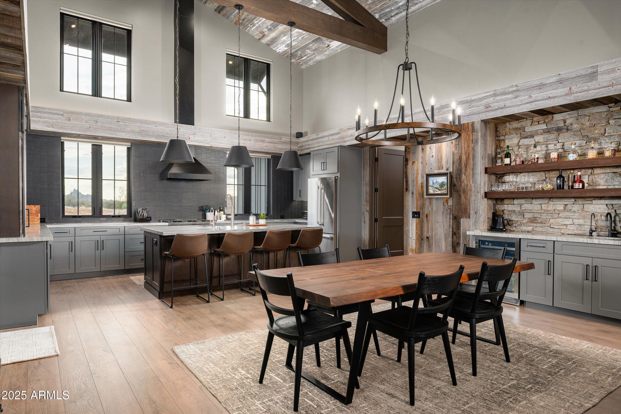 GOLDIE BROWN PINNACLE PEAK RANCH - Residential