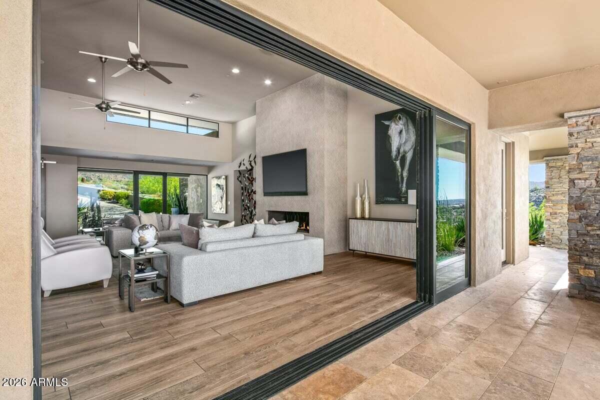 DESERT MOUNTAIN - Residential