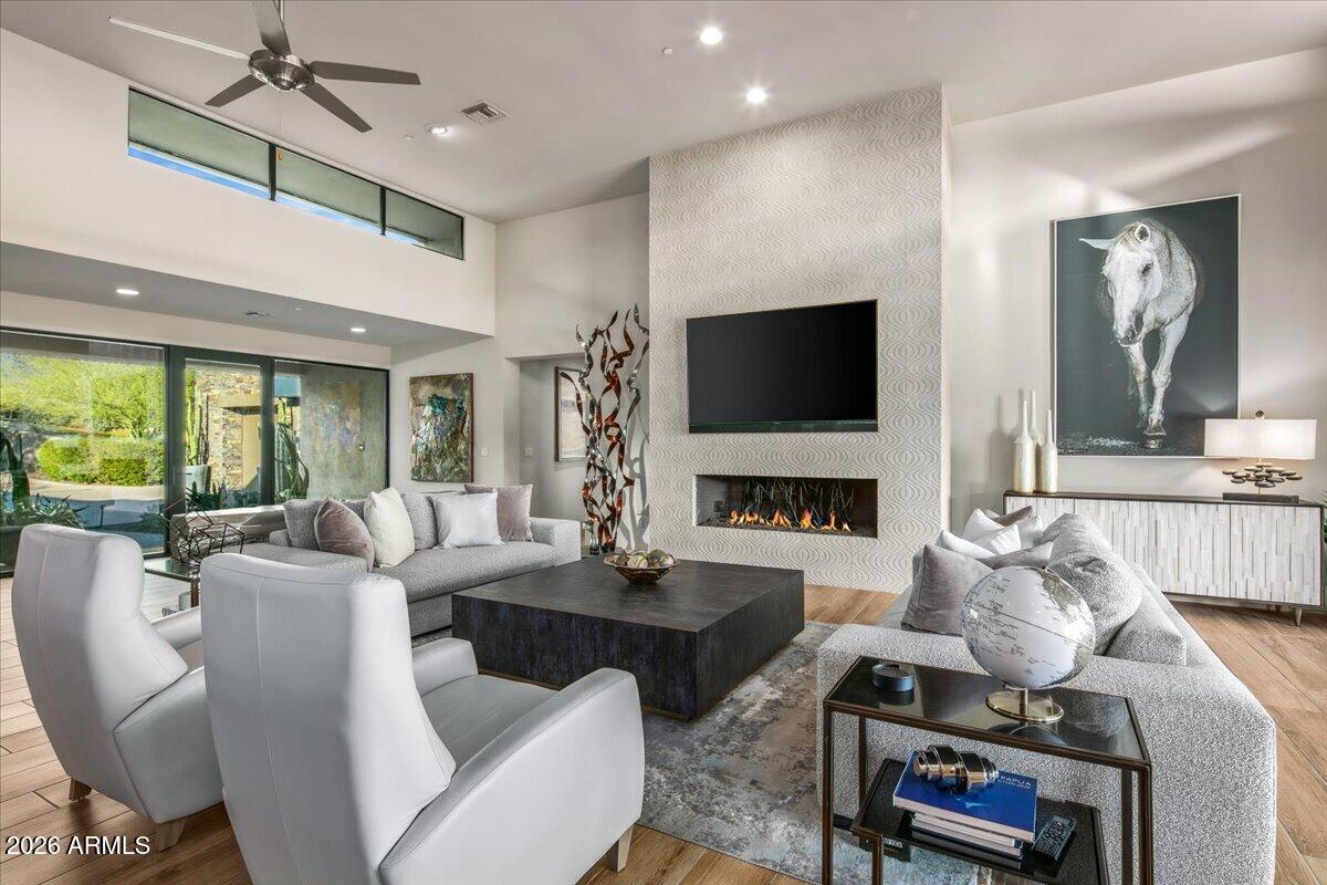 DESERT MOUNTAIN - Residential