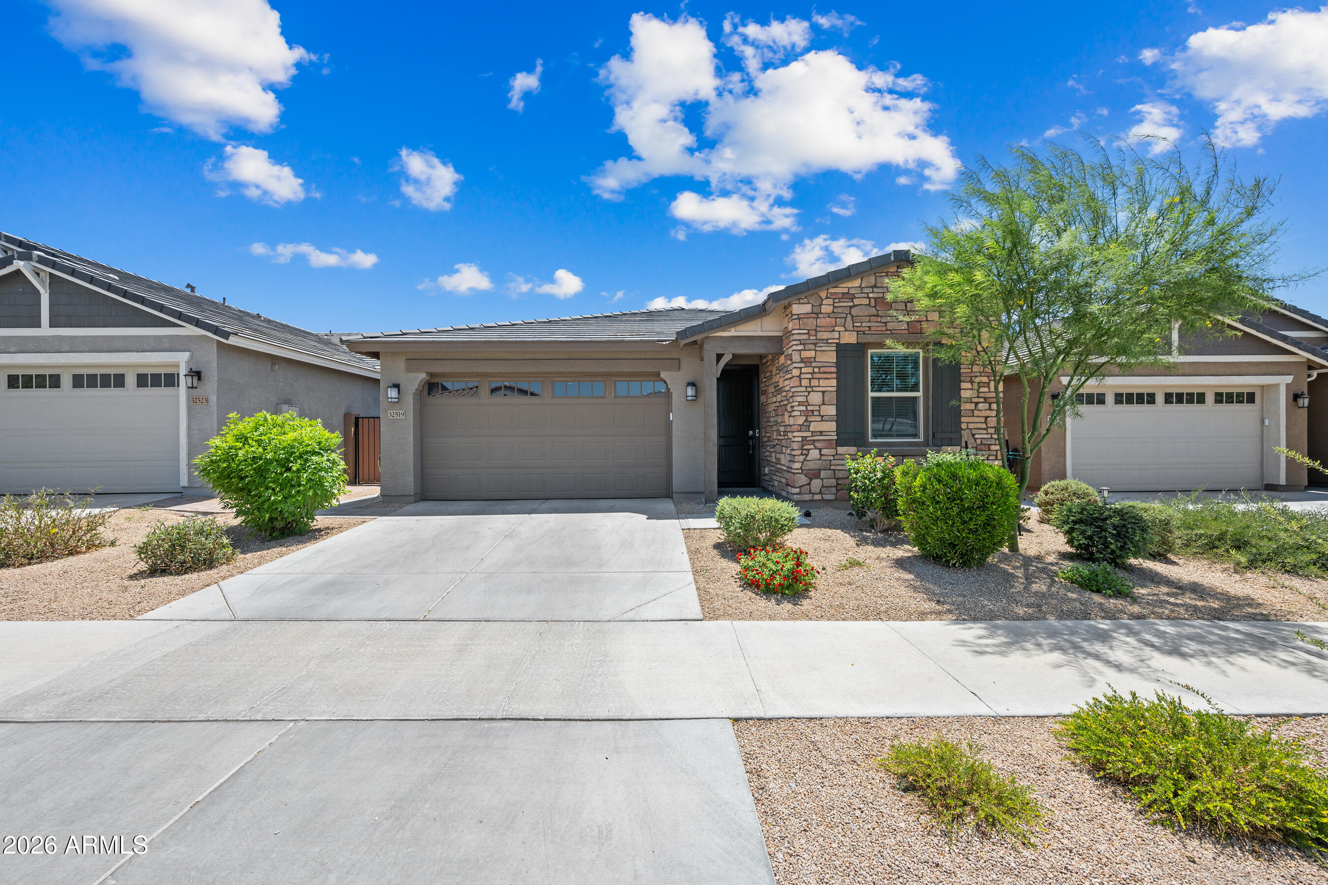 Beautiful 4 bedroom, 3 bath home in the gated community of Copperleaf. The open floor plan features upgraded tile flooring throughout the main areas, a modern kitchen with stainless steel appliances, upgraded cabinets, and quartz countertops. The backyard includes artificial turf, perfect for low-maintenance outdoor living.

Copperleaf offers exceptional amenities including a pool, sport court, splash garden, tennis courts, and extensive walking and biking paths. Perfectly located minutes from TSMC, major freeways, and shopping.