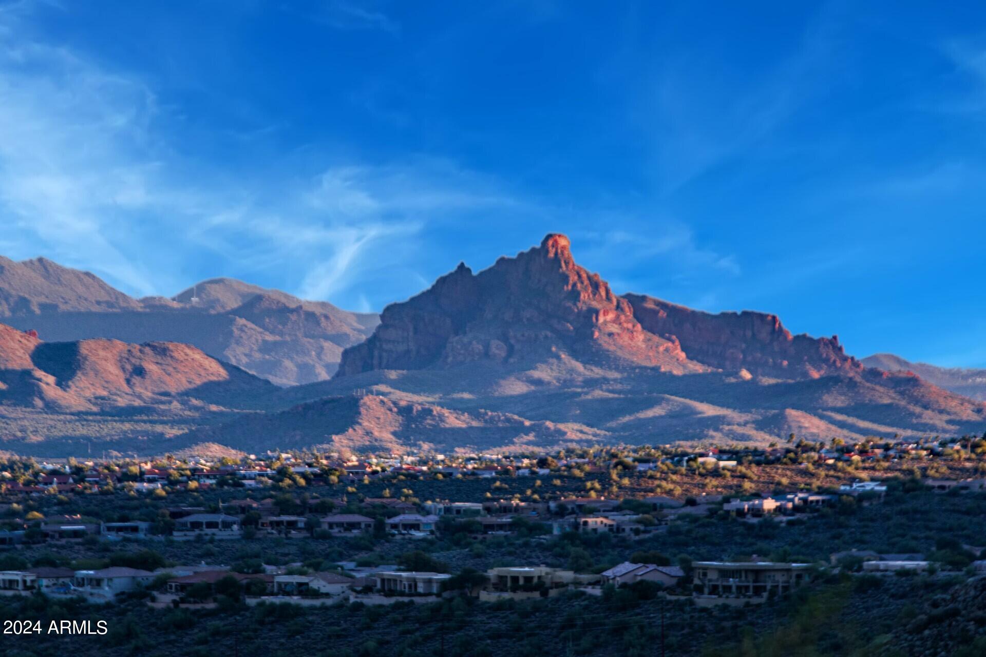 DESIGNED BY NATURE 
TO BE BREATHTAKING: Imagine creating your dream home perched on a pinnacle in the foothills of the McDowell Mountains gracefully tucked within the guard-gated Eagles Nest luxury custom home community. An unparalleled setting ... 360-degree 
mountain views of Four Peaks, Mazatzals, Goldfields, Superstitions, Weaver's 
Needle and the McDowell Mountains.
Unique 21-Acre Homesite with Panoramic Views.