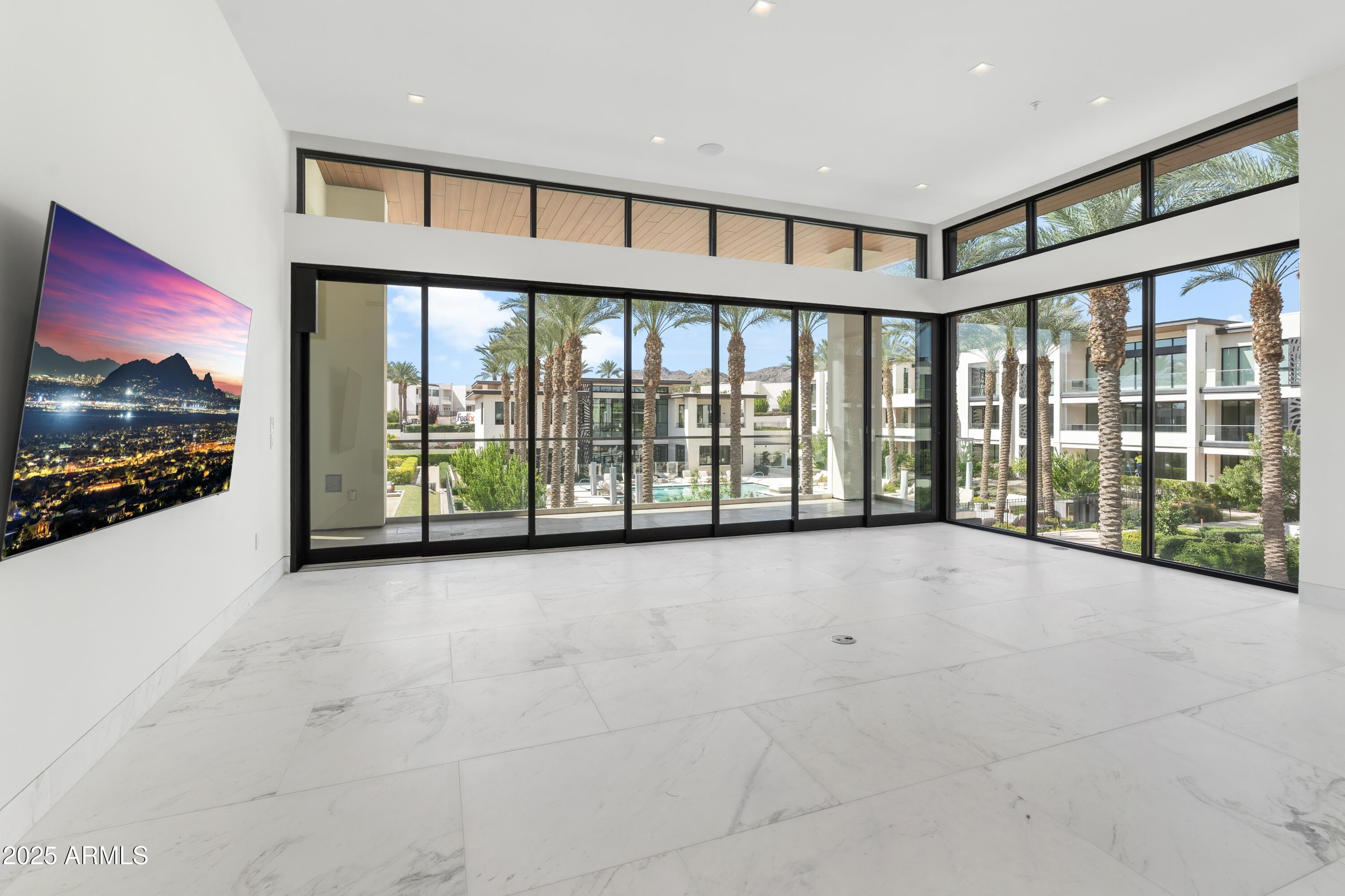 Ritz-Carlton Paradise Valley - Residential