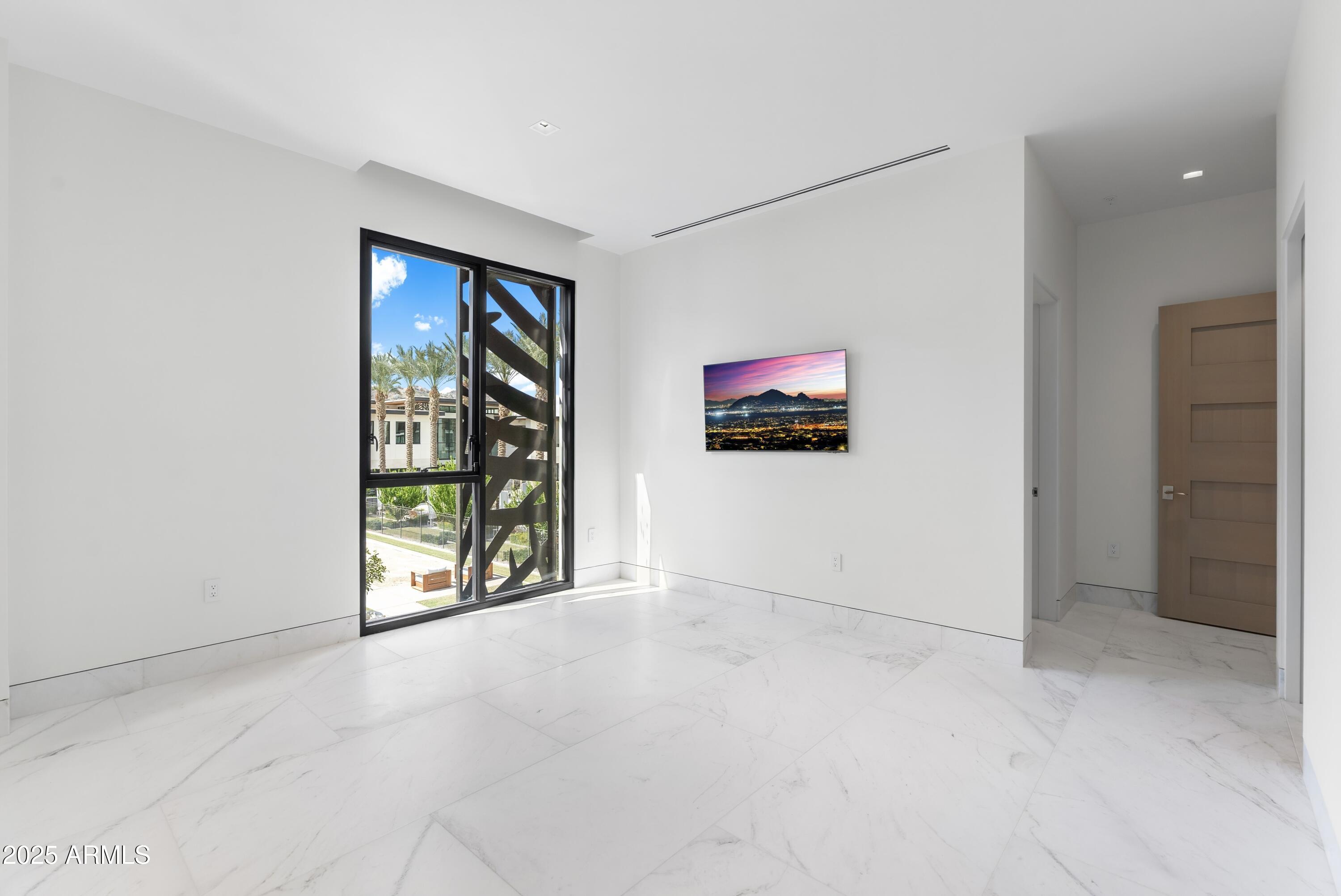 Ritz-Carlton Paradise Valley - Residential