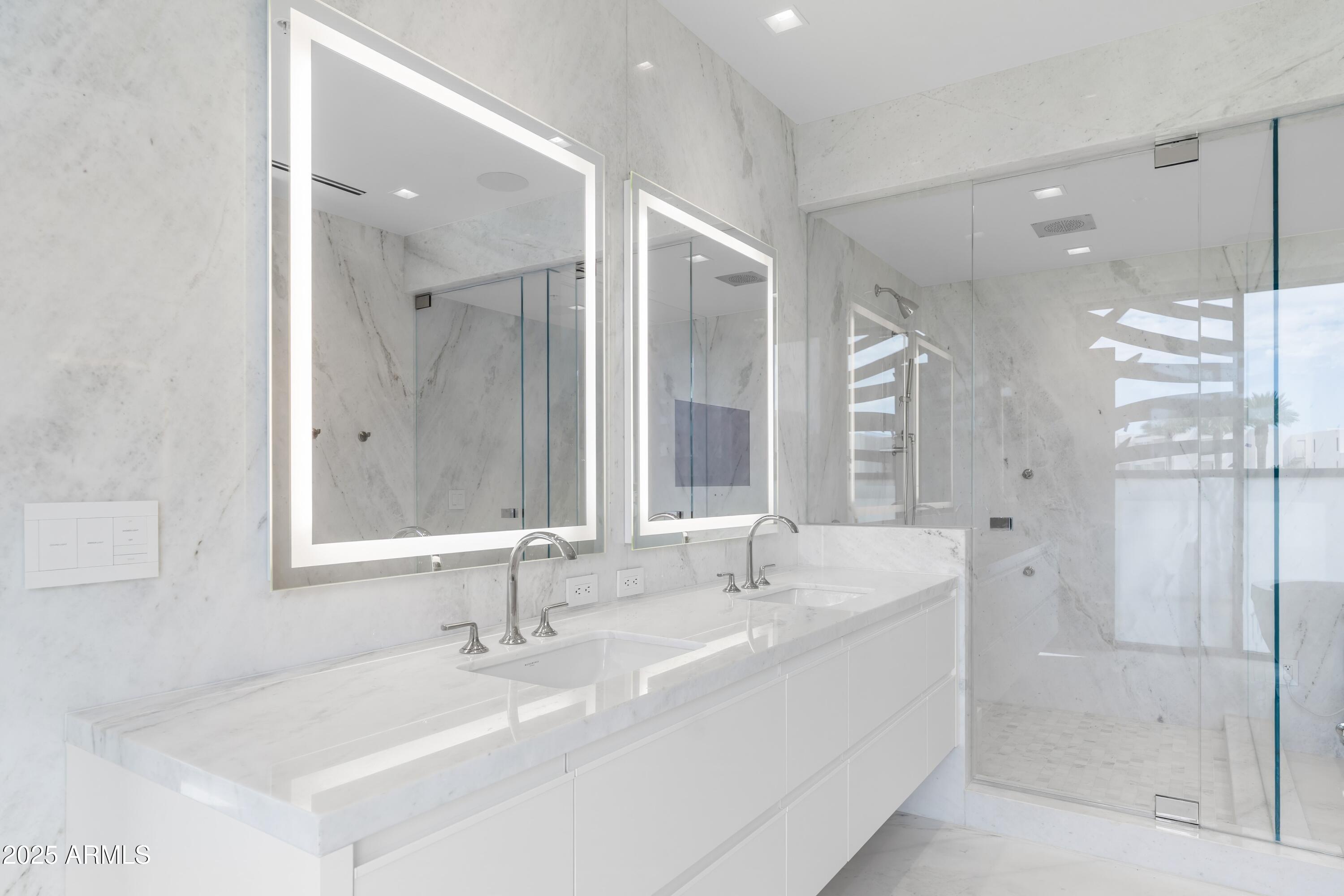 Ritz-Carlton Paradise Valley - Residential
