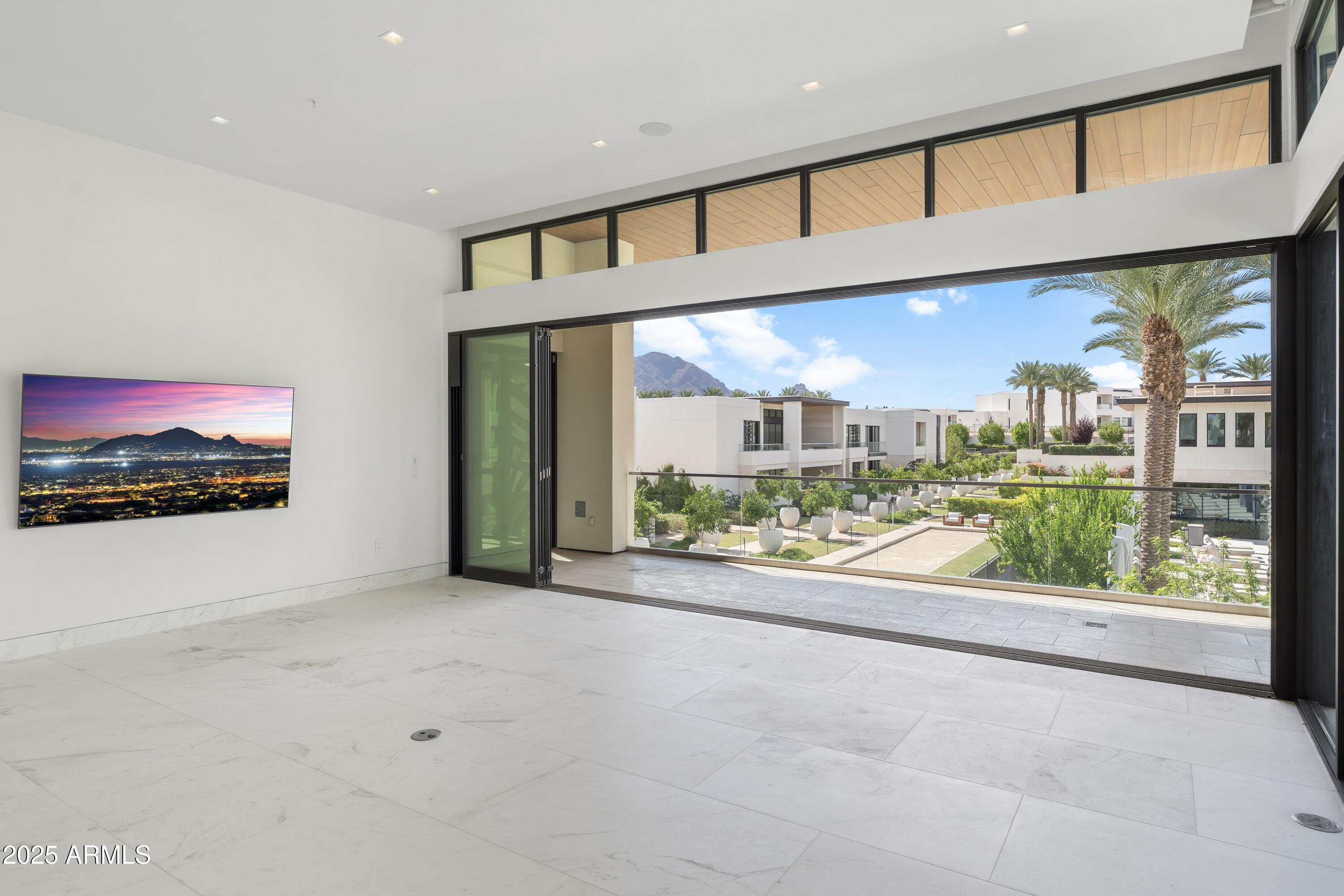 Ritz-Carlton Paradise Valley - Residential