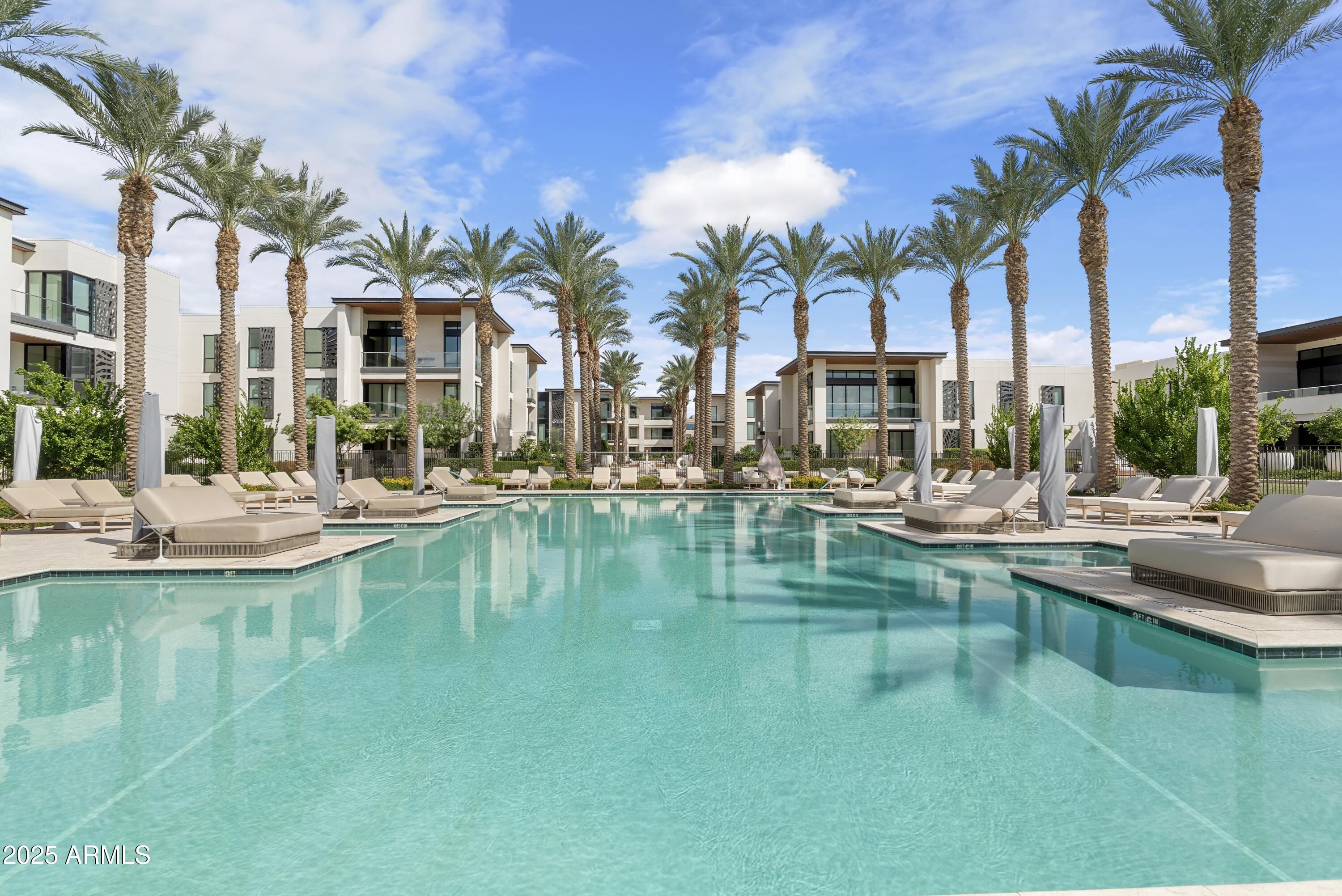 Ritz-Carlton Paradise Valley - Residential