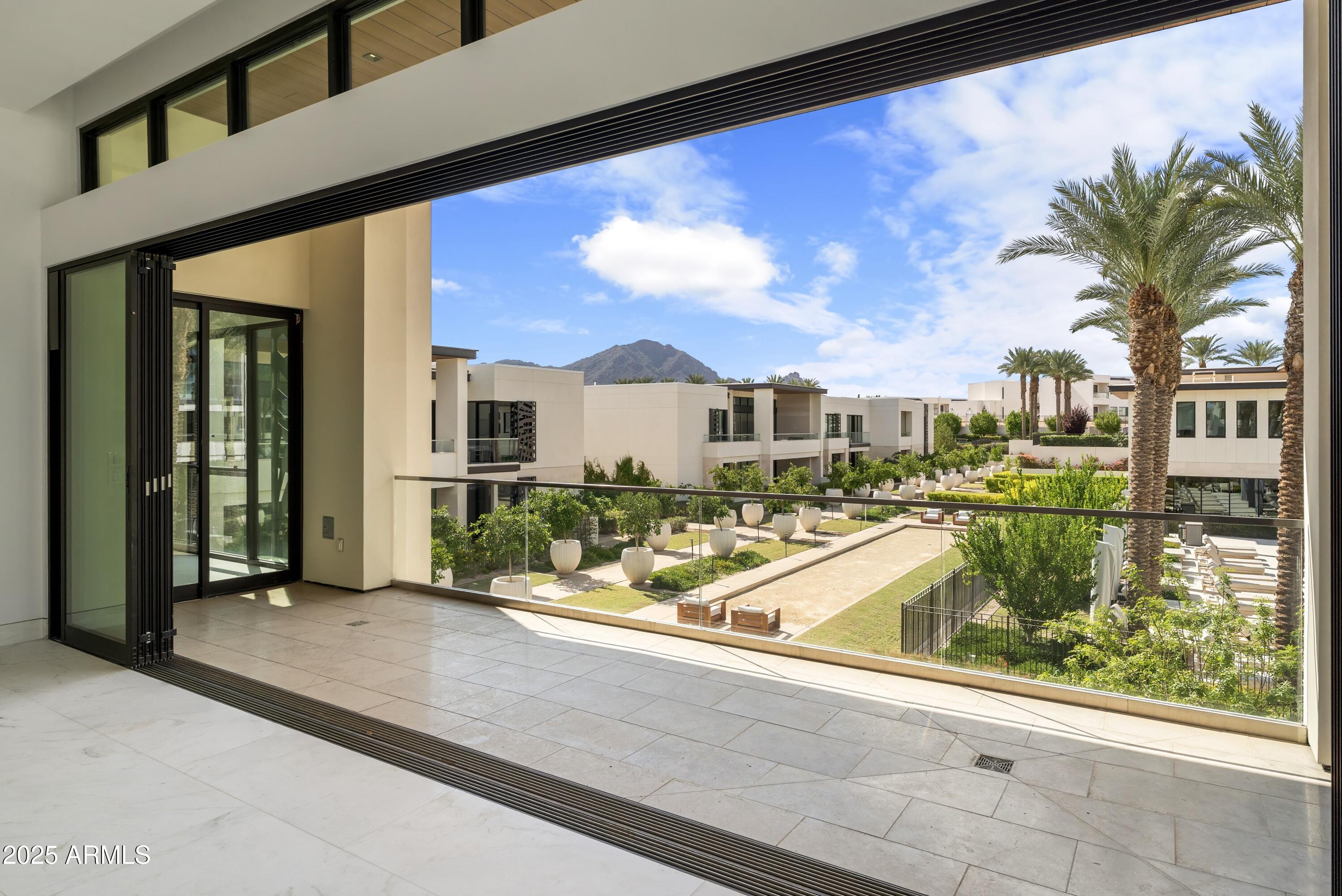Ritz-Carlton Paradise Valley - Residential