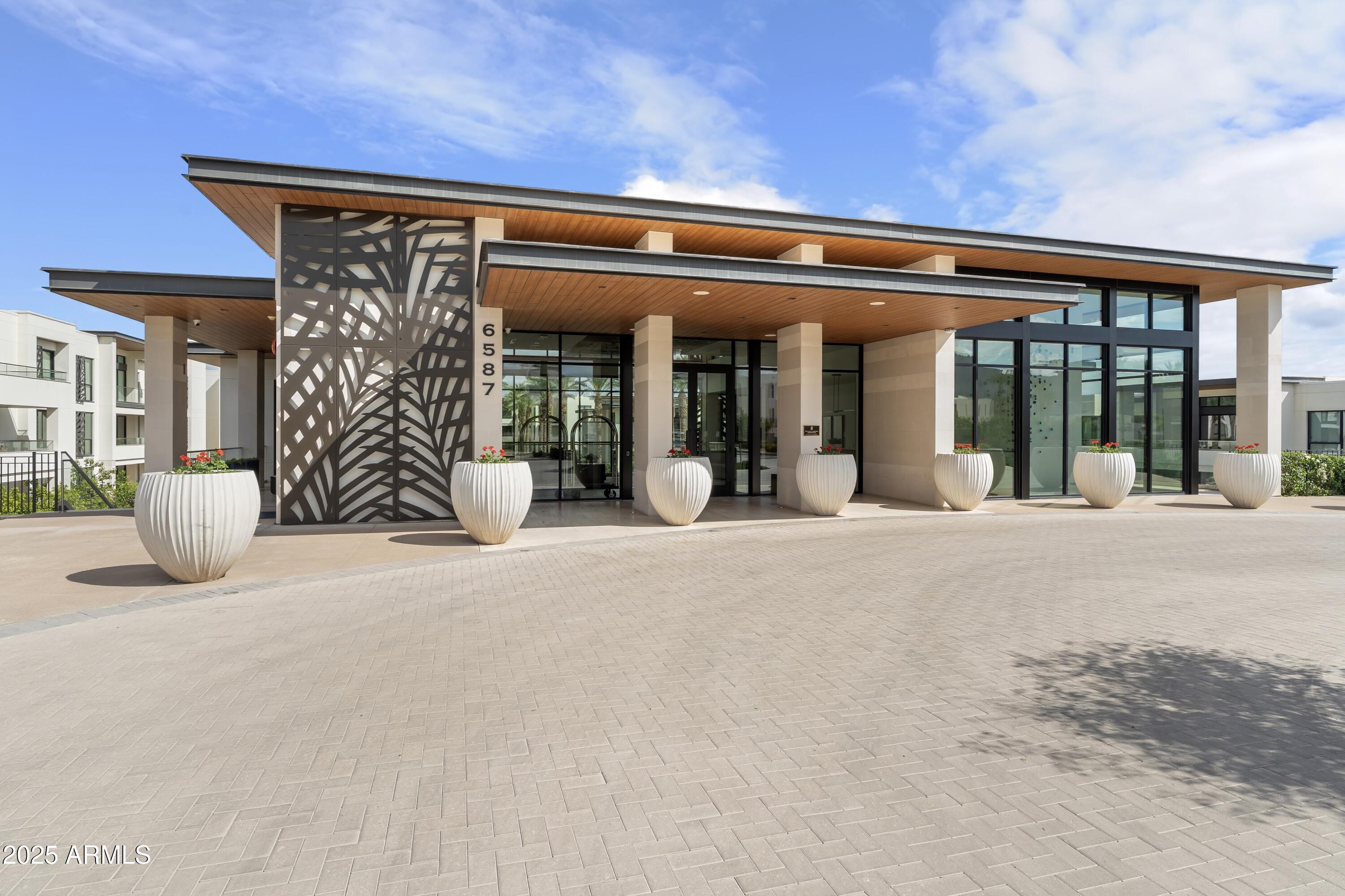 Ritz-Carlton Paradise Valley - Residential