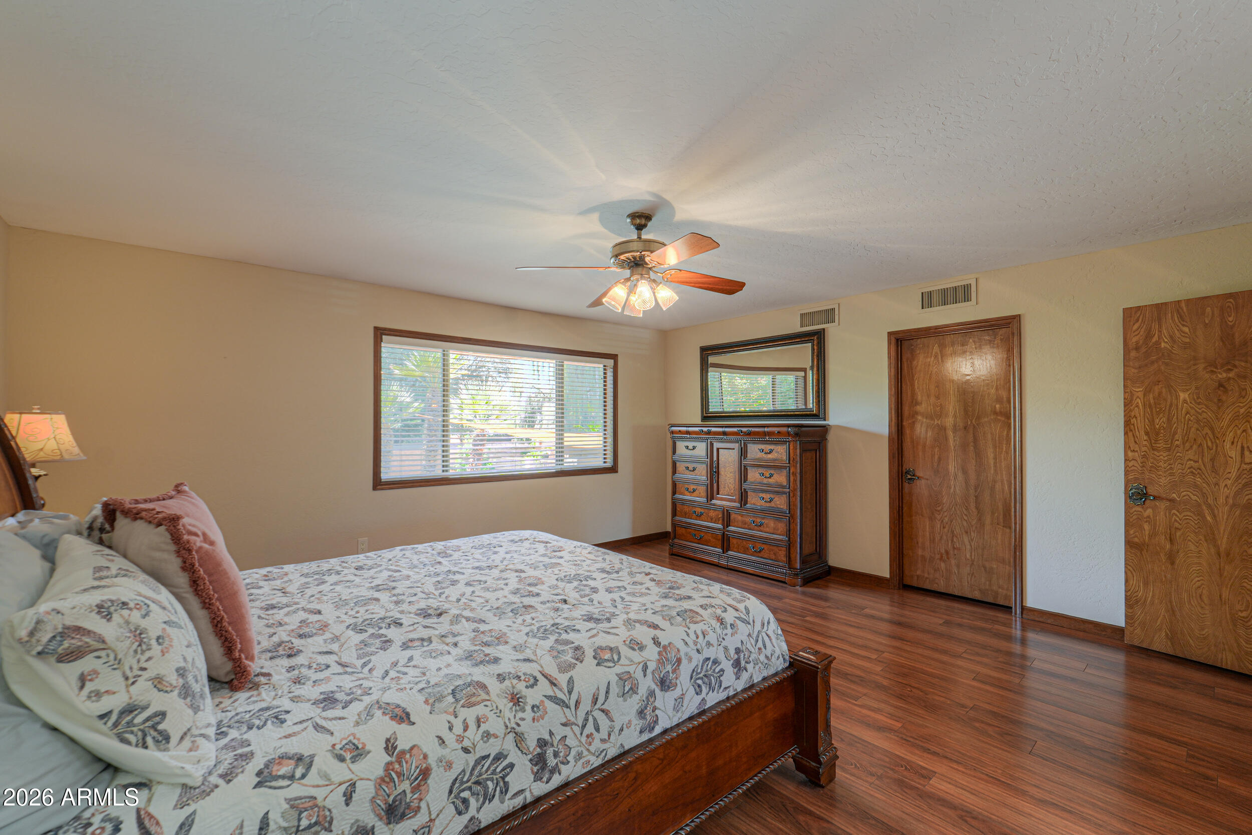 ROUND VALLEY ESTATES - Residential