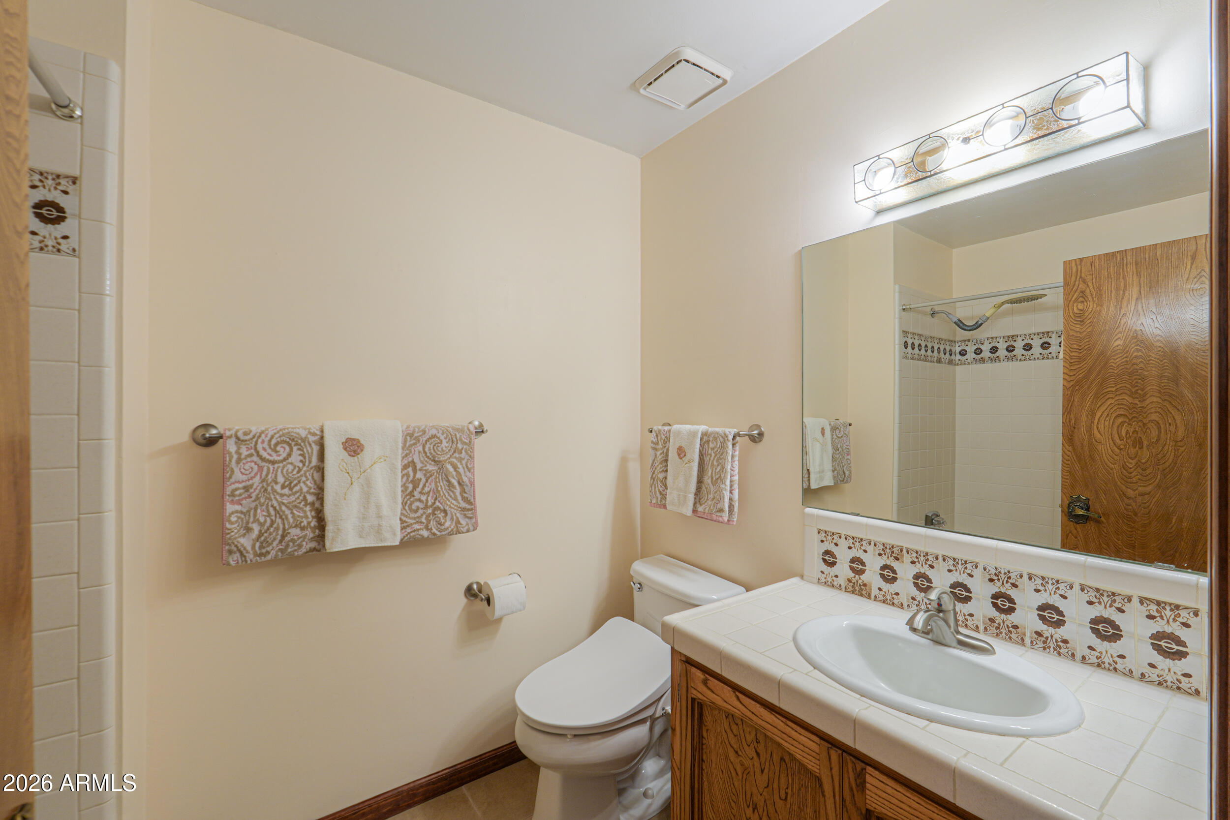 ROUND VALLEY ESTATES - Residential