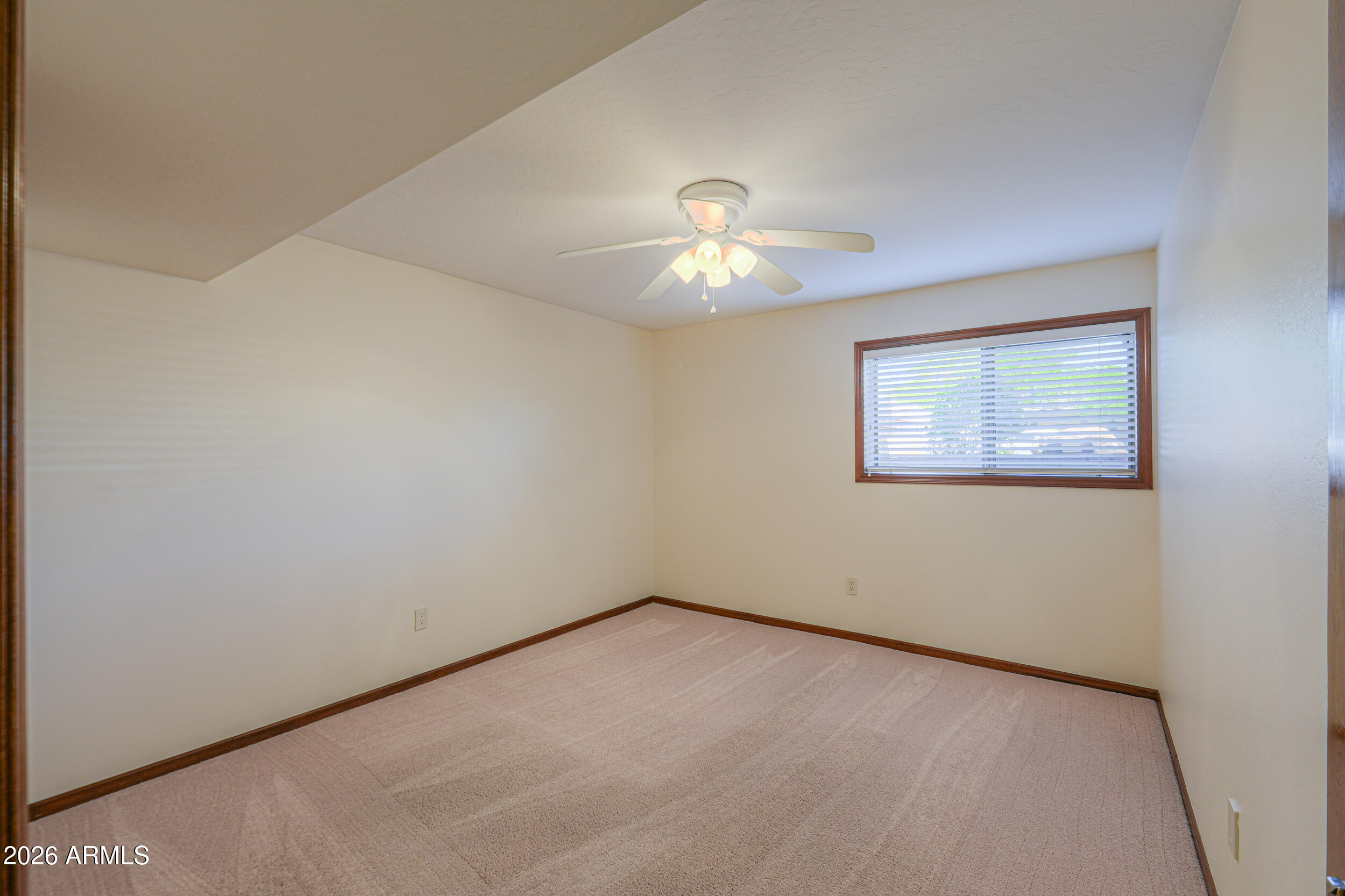 ROUND VALLEY ESTATES - Residential