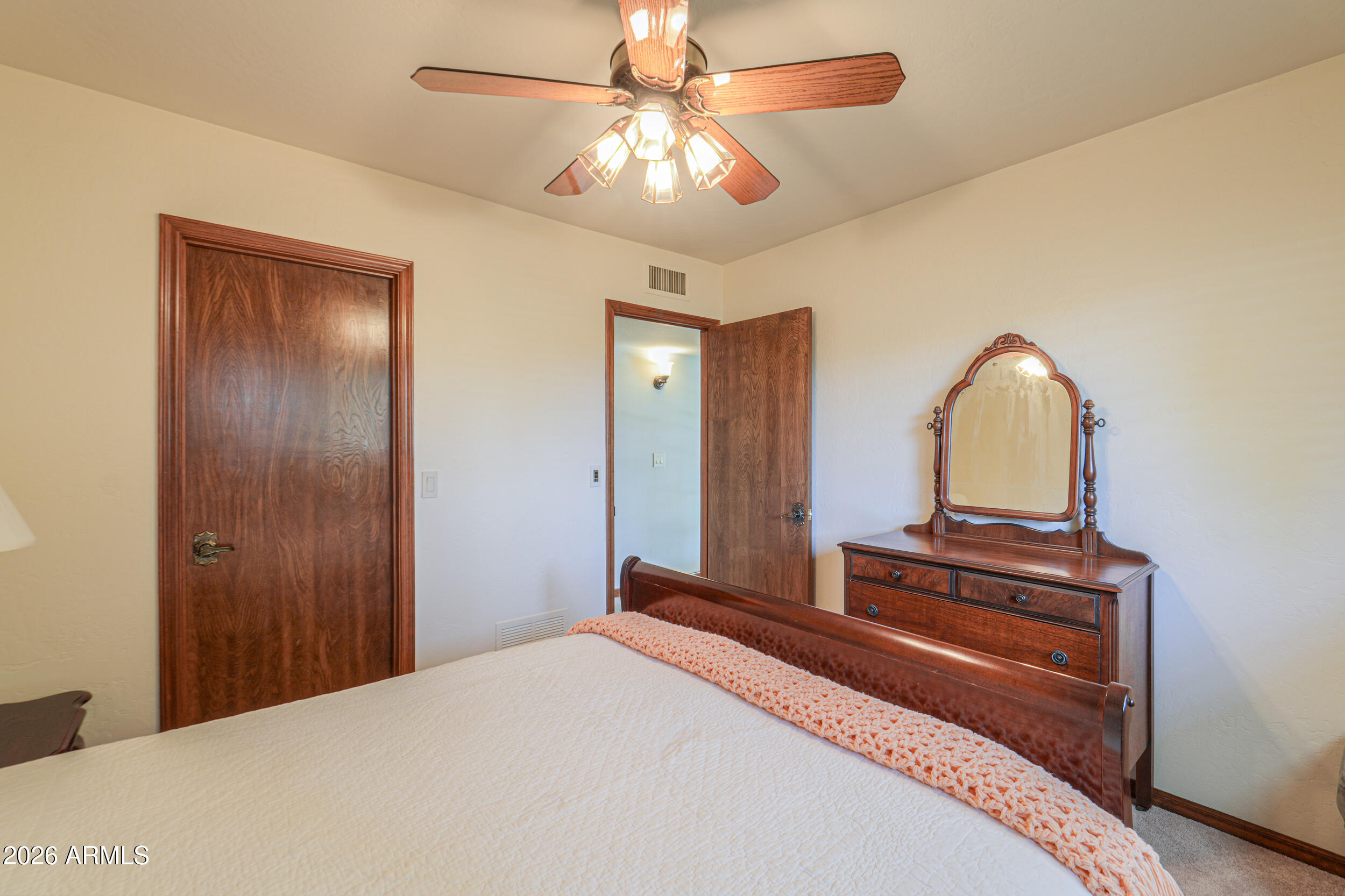 ROUND VALLEY ESTATES - Residential