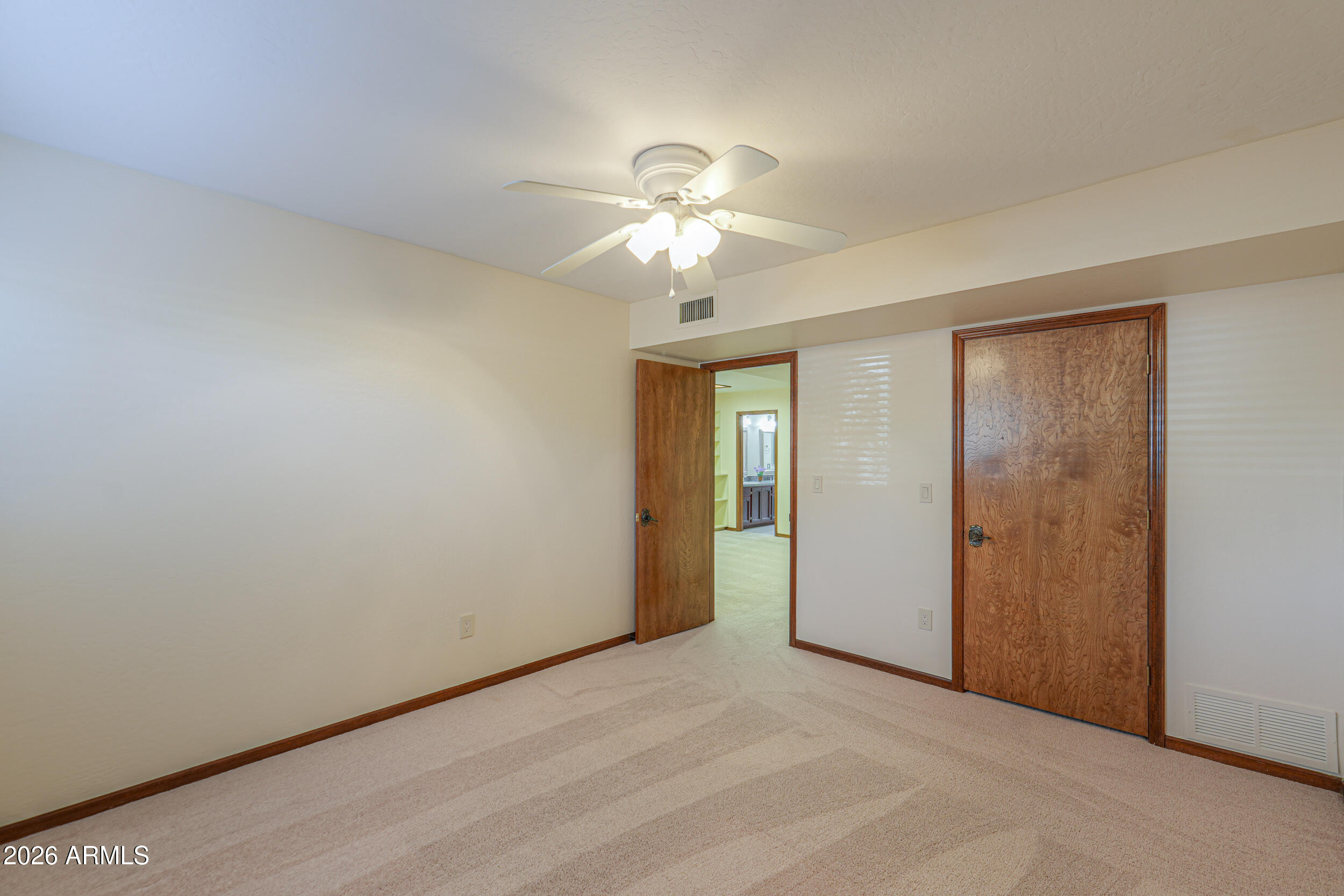 ROUND VALLEY ESTATES - Residential