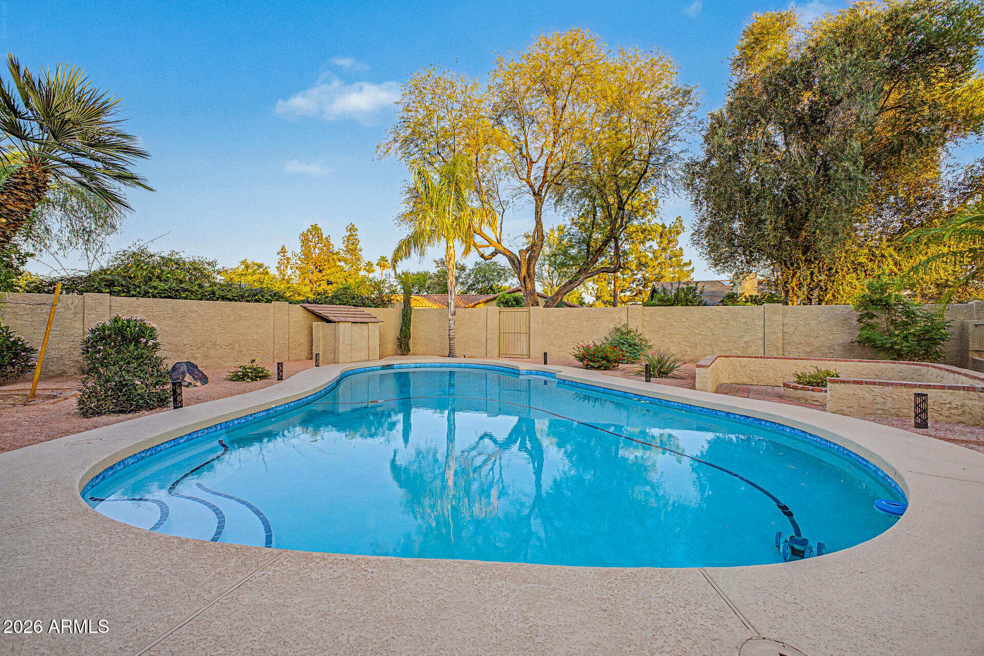 ROUND VALLEY ESTATES - Residential