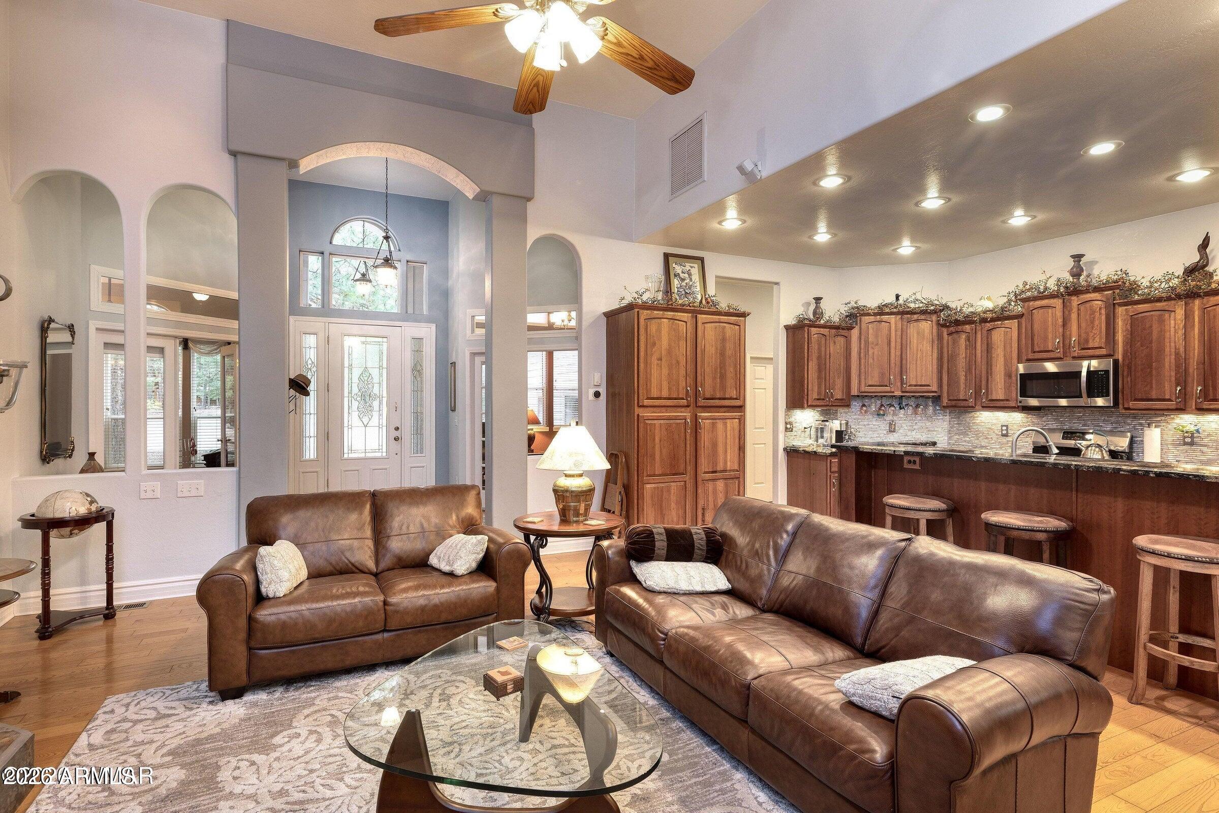 PINETOP LAKES COUNTRY CLUB UNIT 4 - Residential