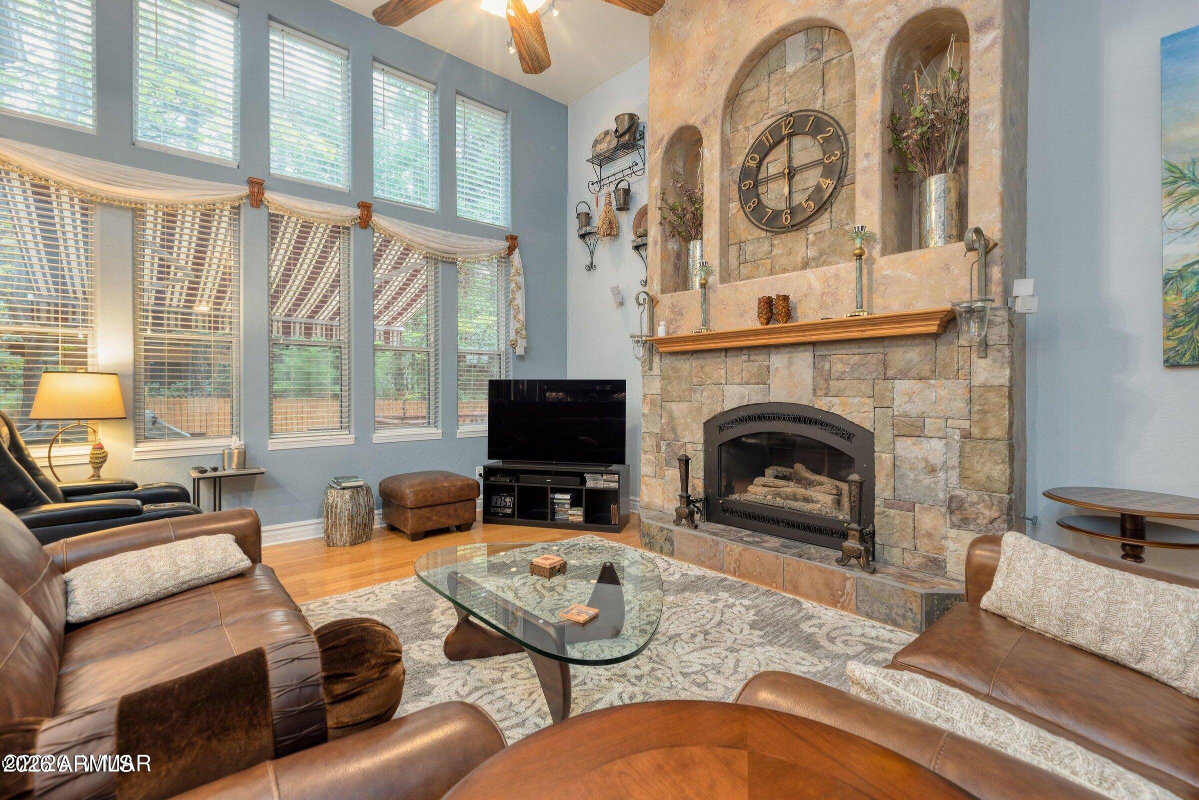 PINETOP LAKES COUNTRY CLUB UNIT 4 - Residential