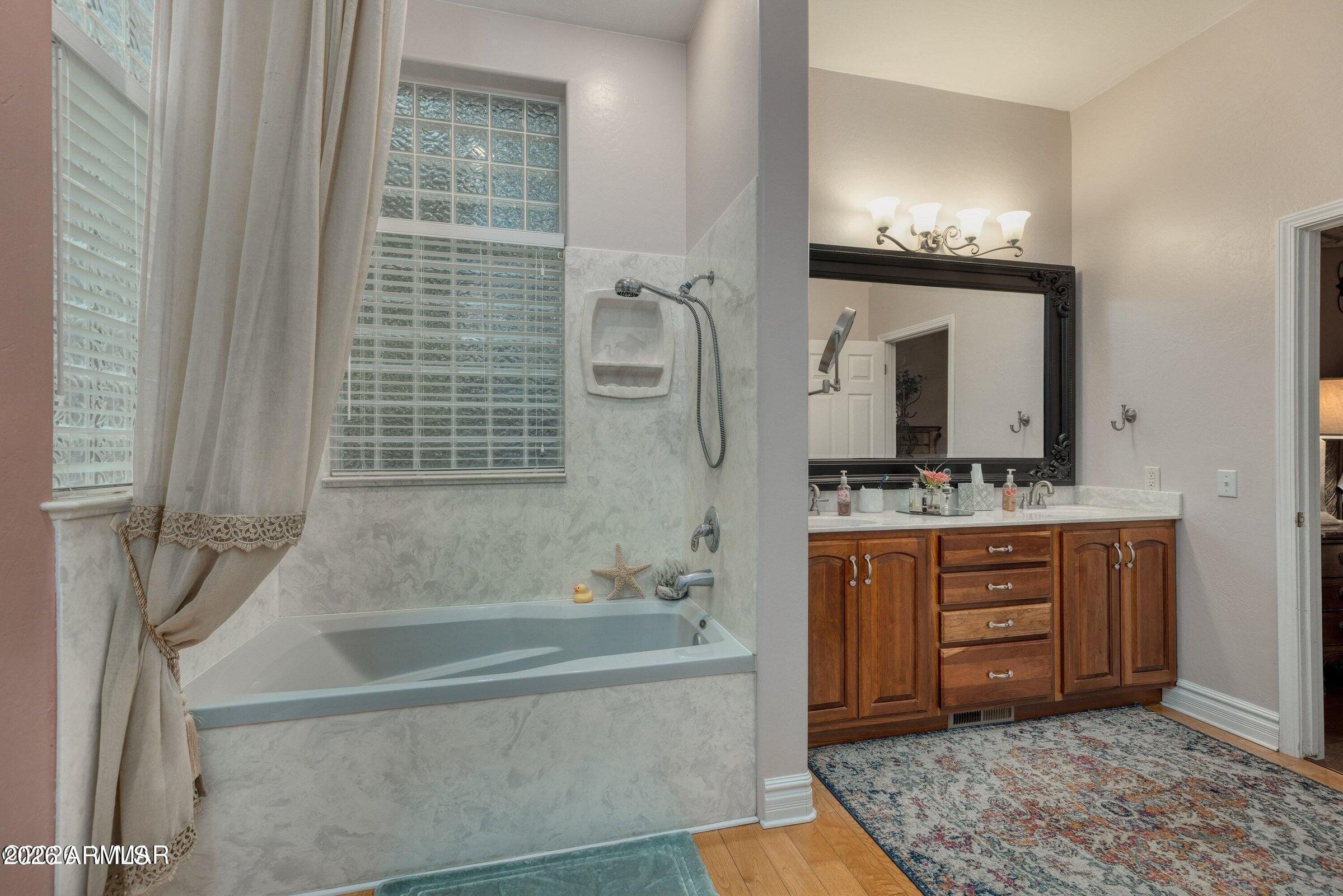 PINETOP LAKES COUNTRY CLUB UNIT 4 - Residential