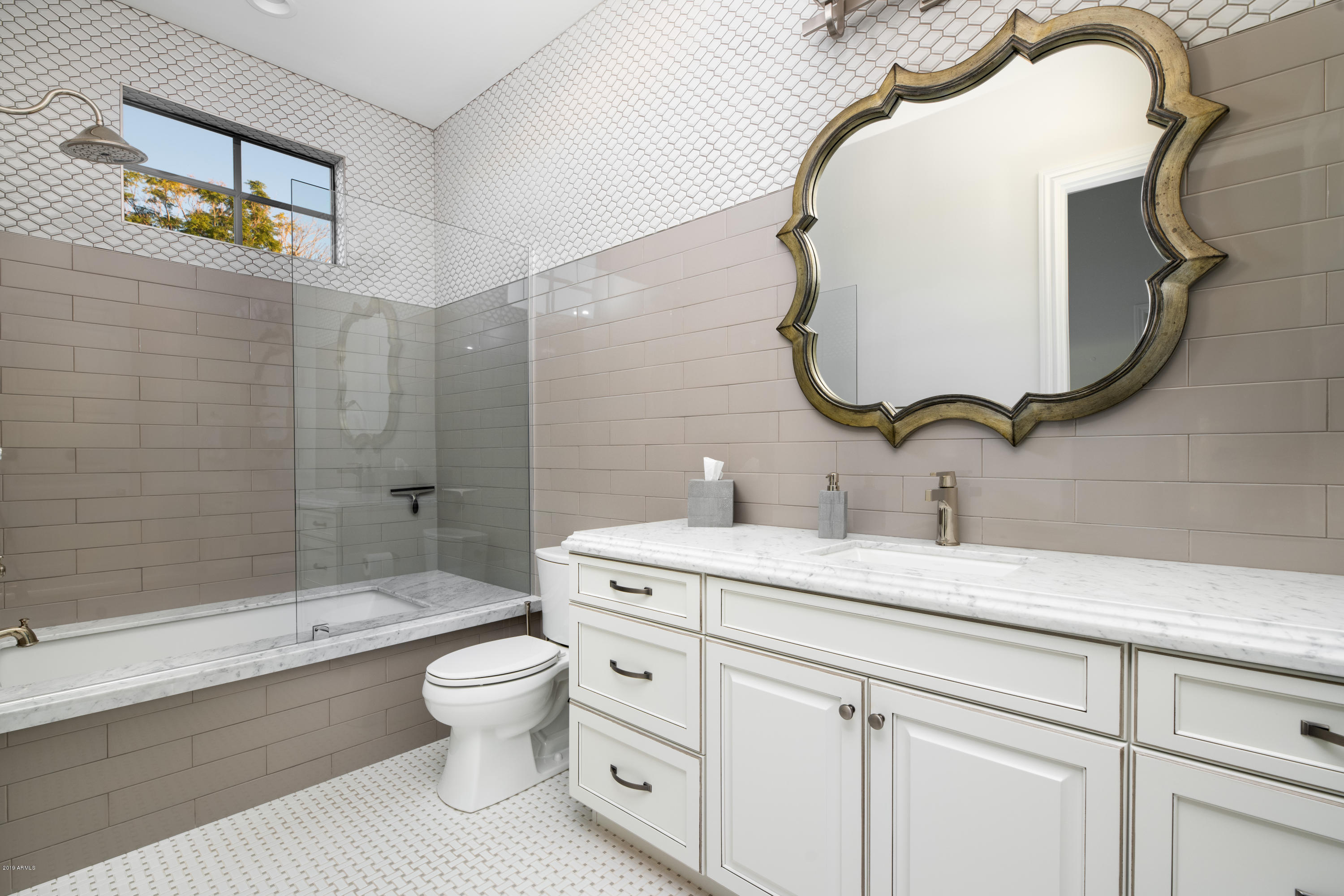 GROSSE POINTE HIGHLANDS - Residential