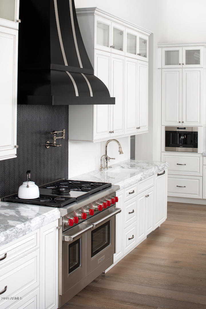 GROSSE POINTE HIGHLANDS - Residential