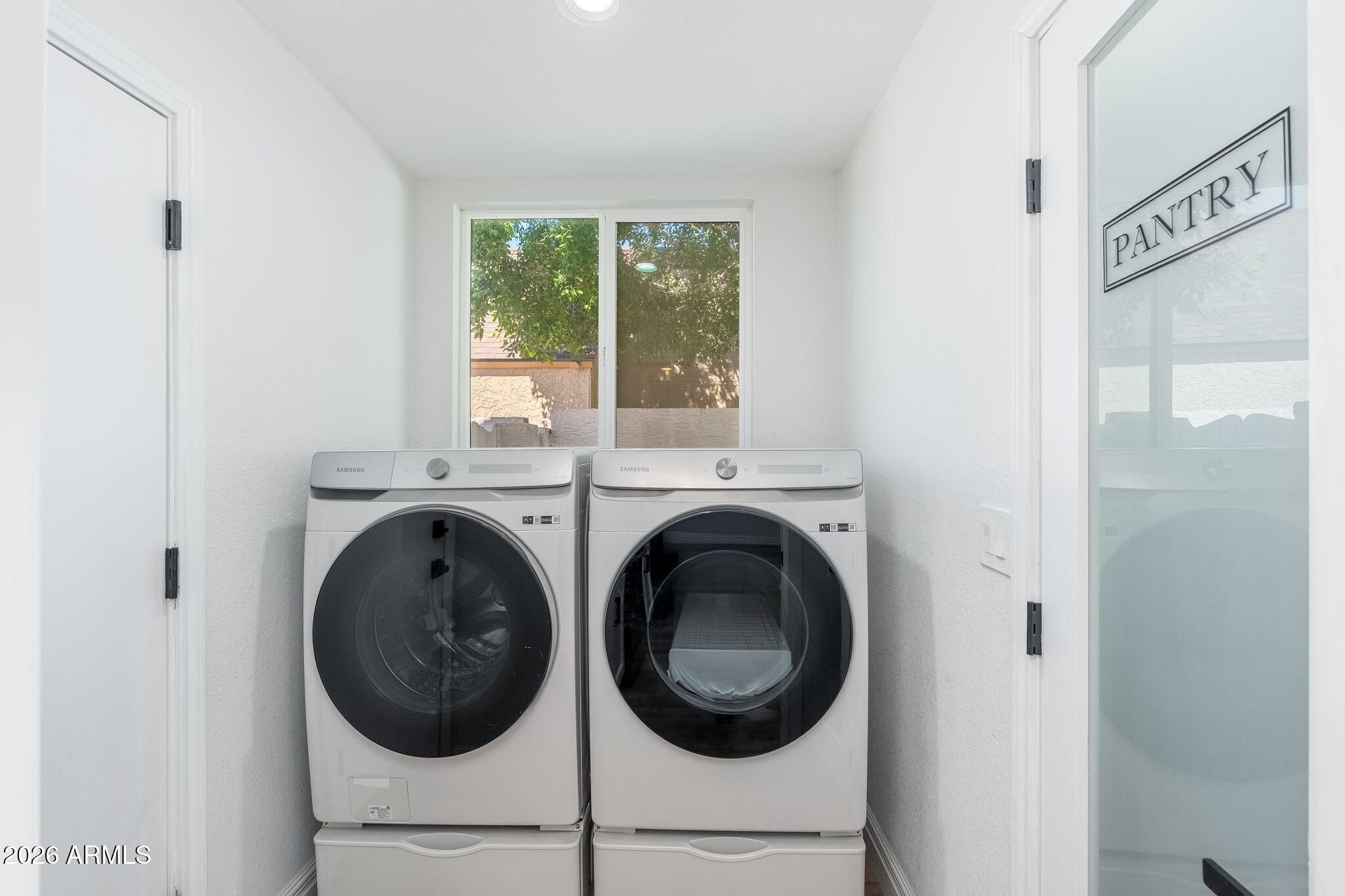 KNOELL TEMPE UNIT 9 - Residential