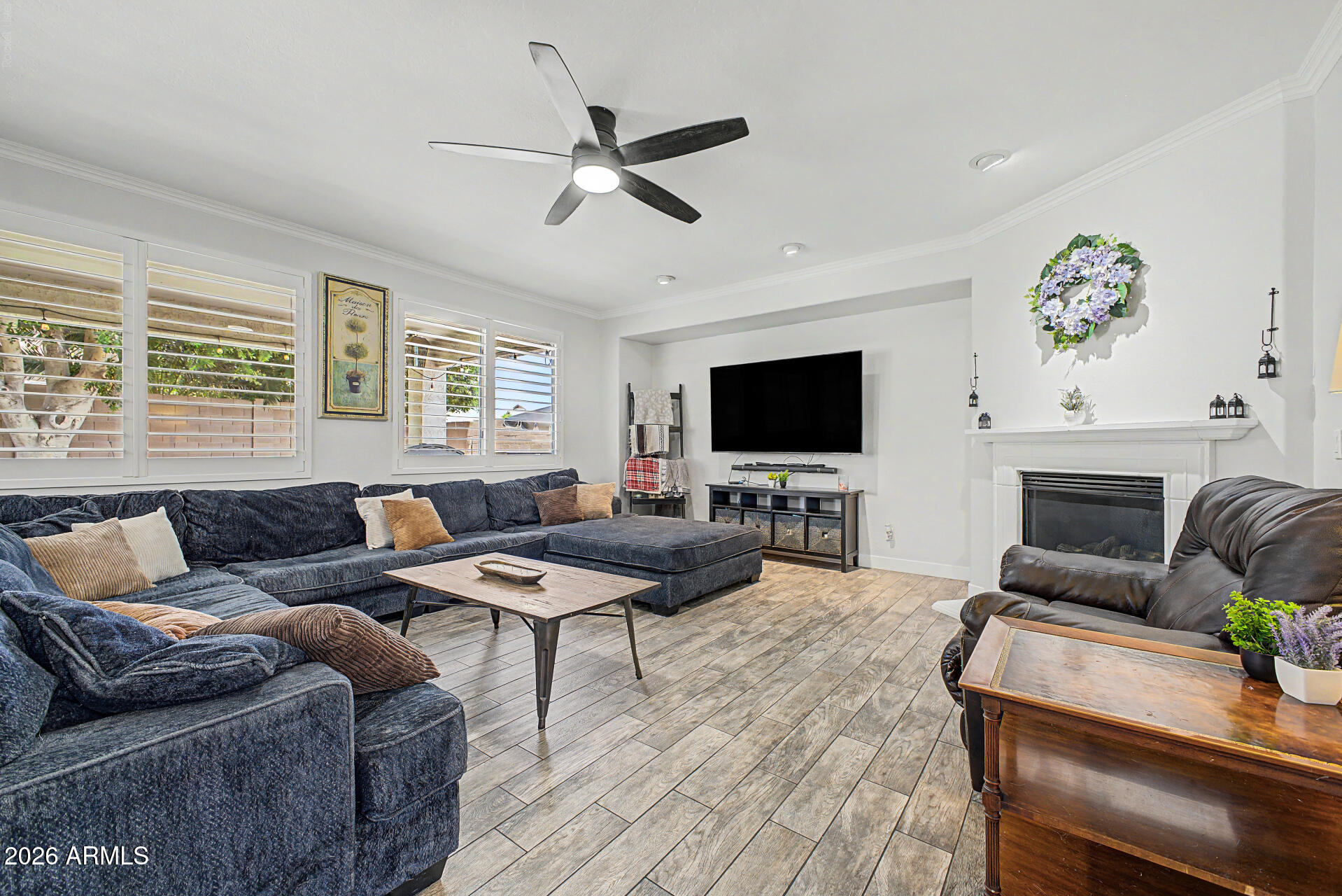 VALENCIA GROVES - Residential