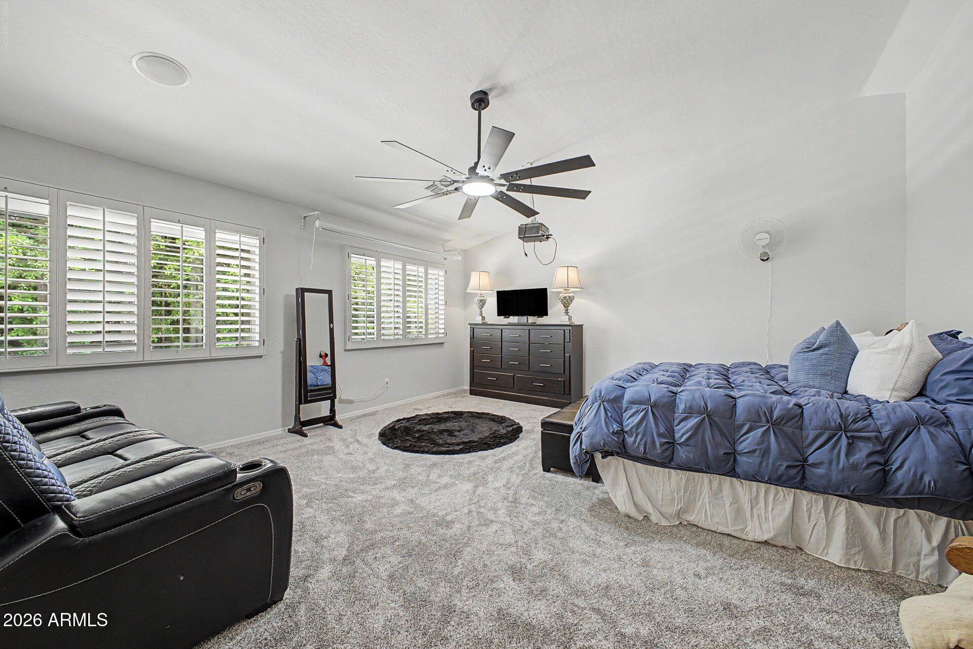 VALENCIA GROVES - Residential