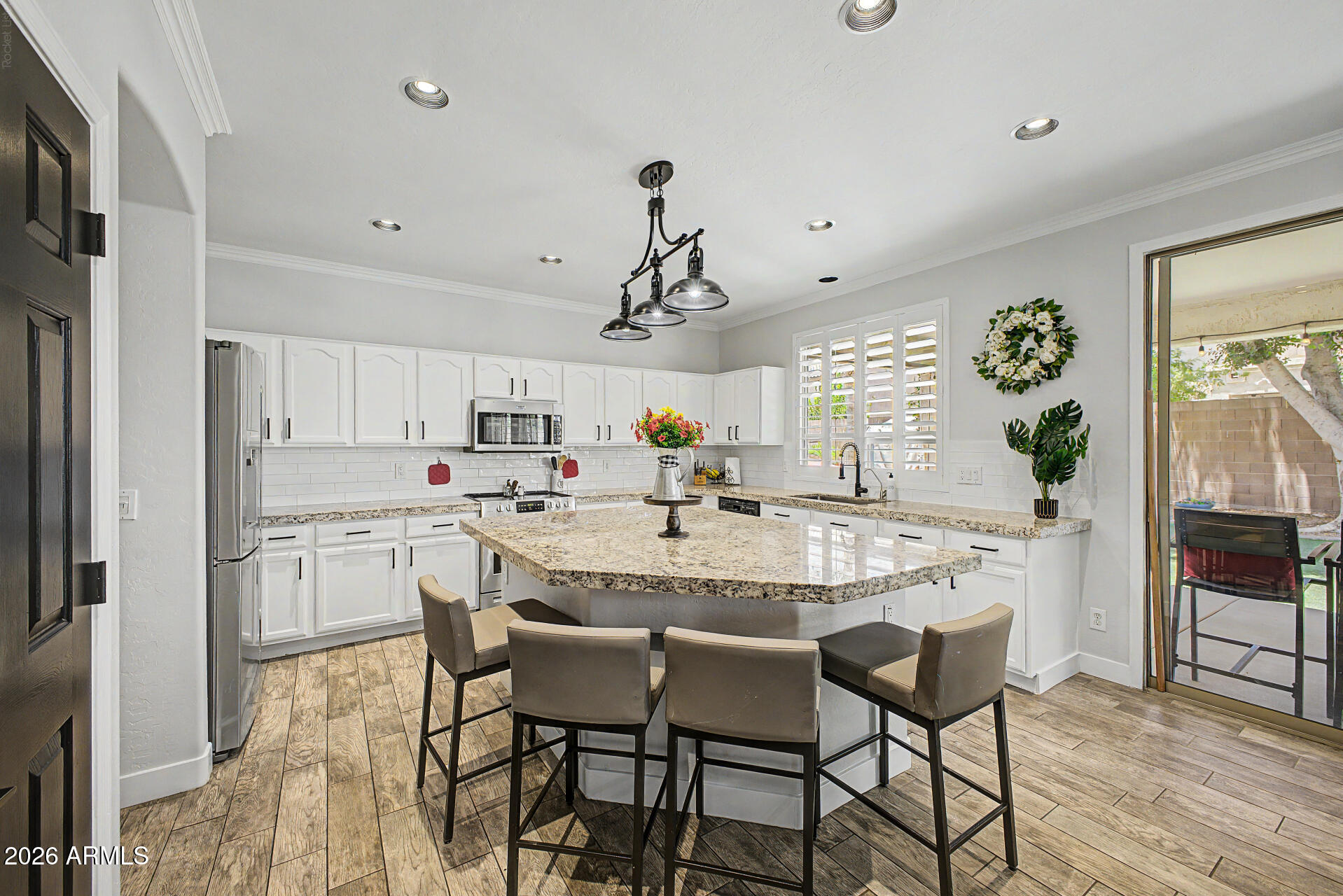 VALENCIA GROVES - Residential