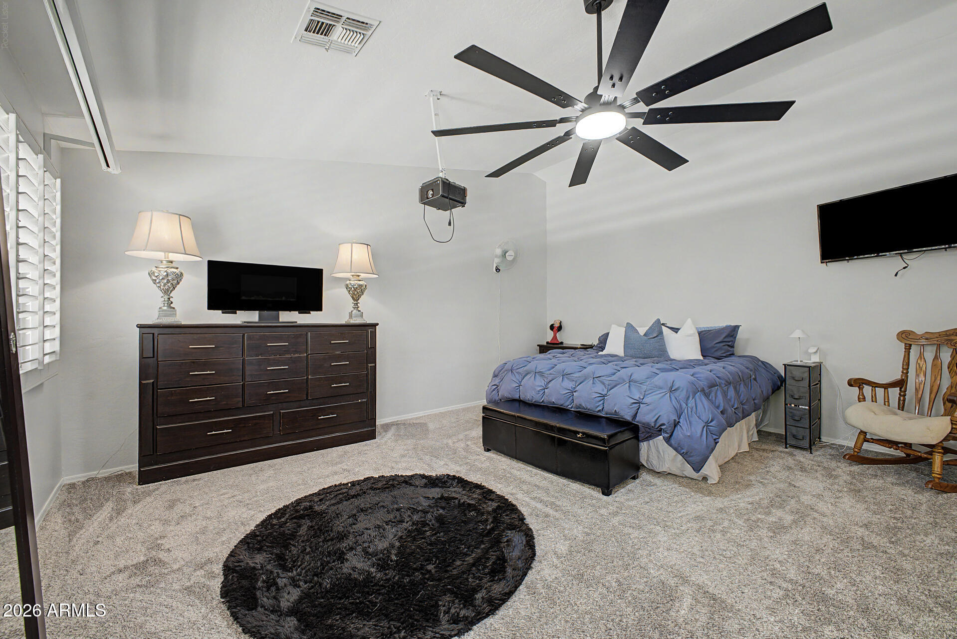 VALENCIA GROVES - Residential