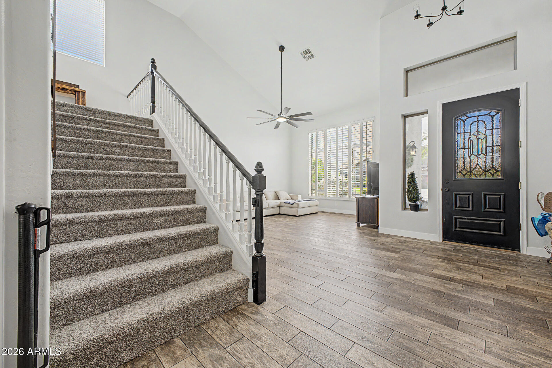 VALENCIA GROVES - Residential