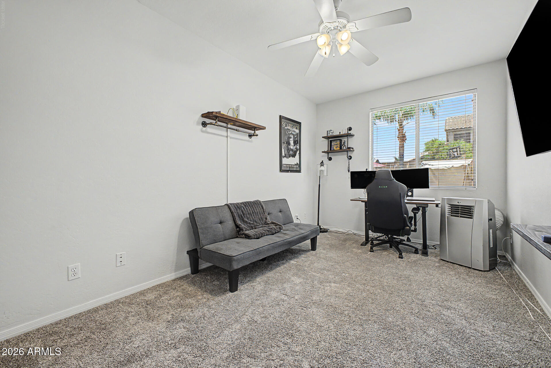VALENCIA GROVES - Residential