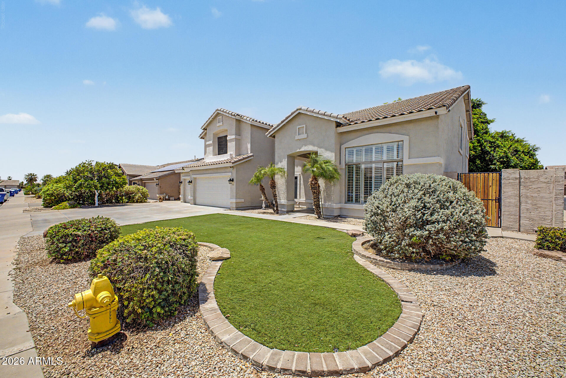 VALENCIA GROVES - Residential