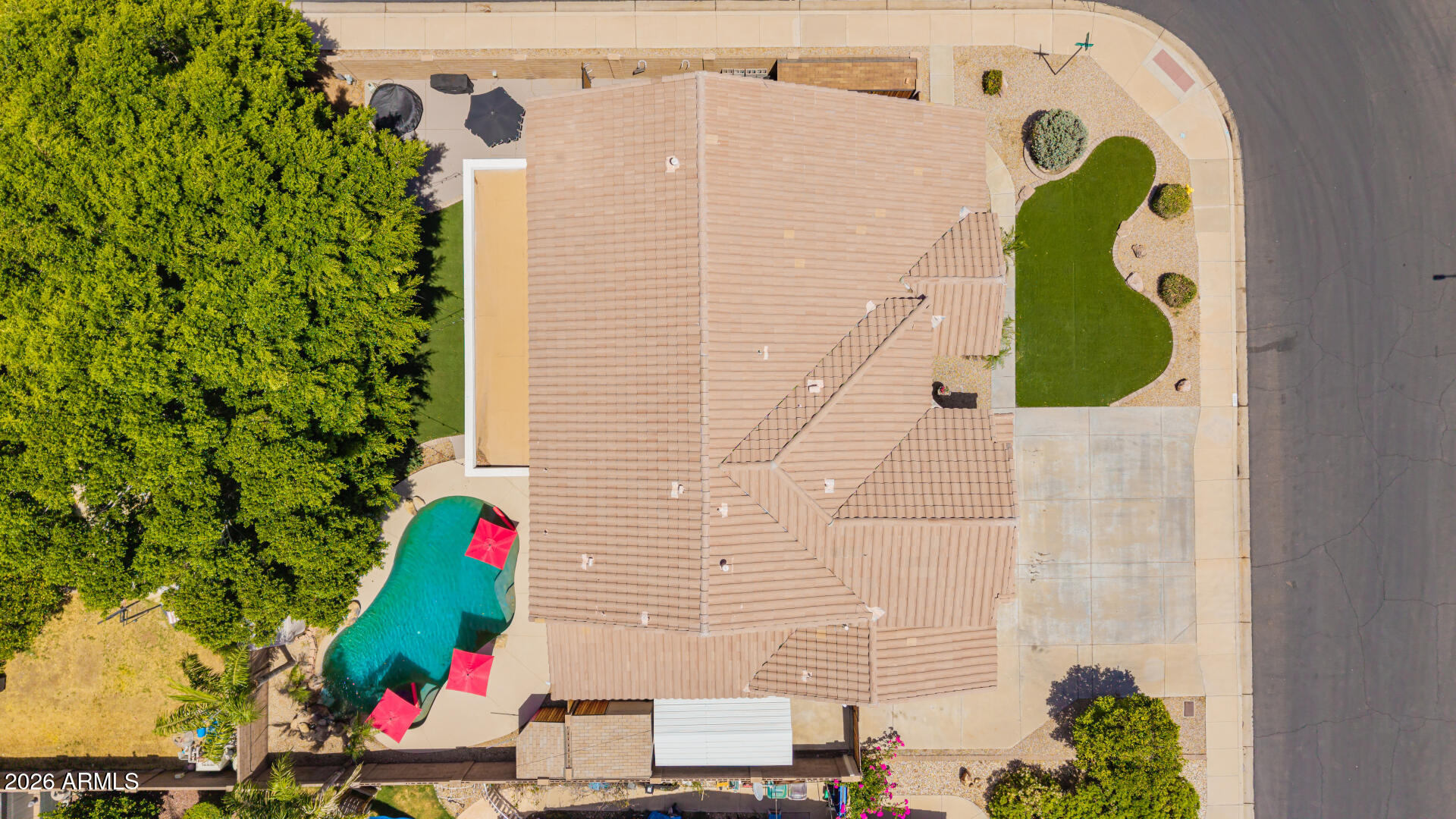 VALENCIA GROVES - Residential