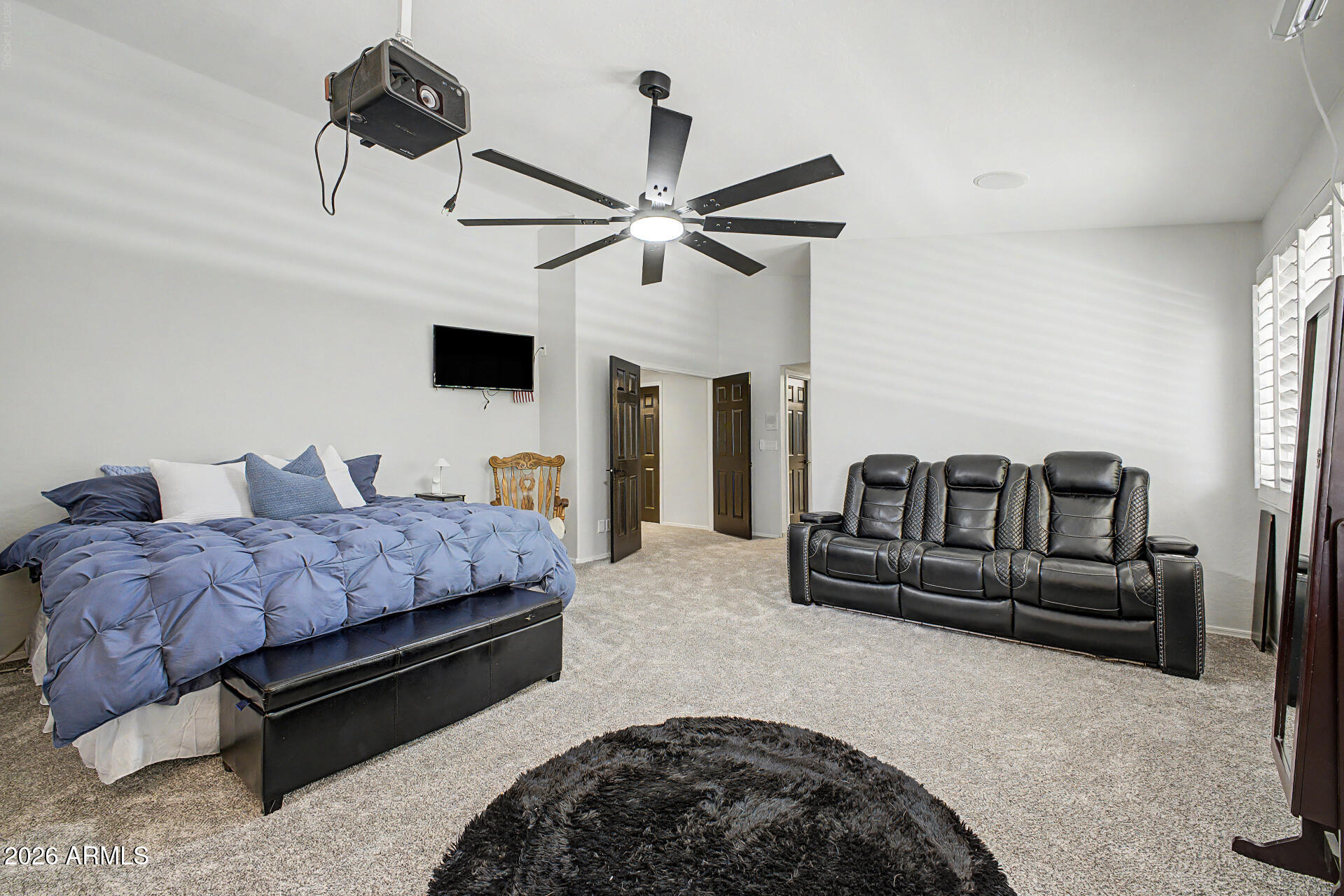 VALENCIA GROVES - Residential