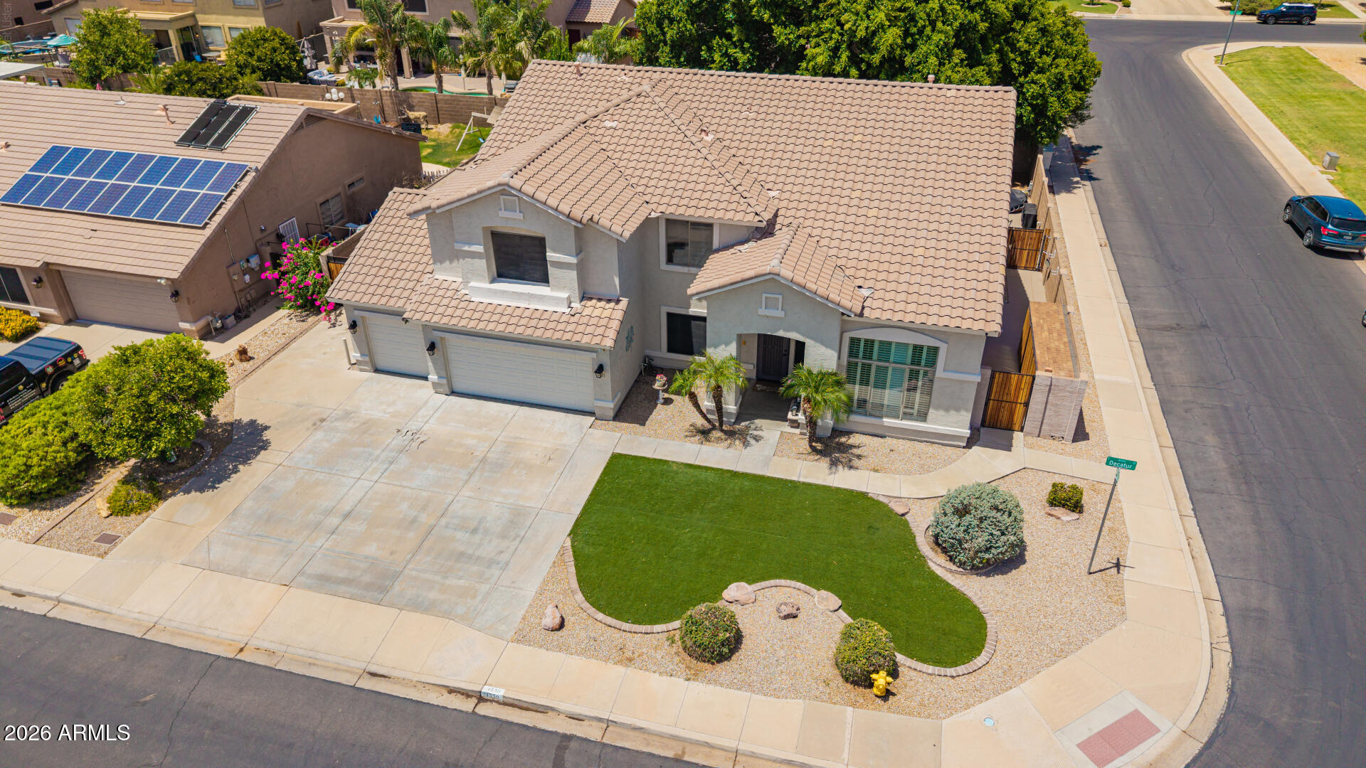 VALENCIA GROVES - Residential