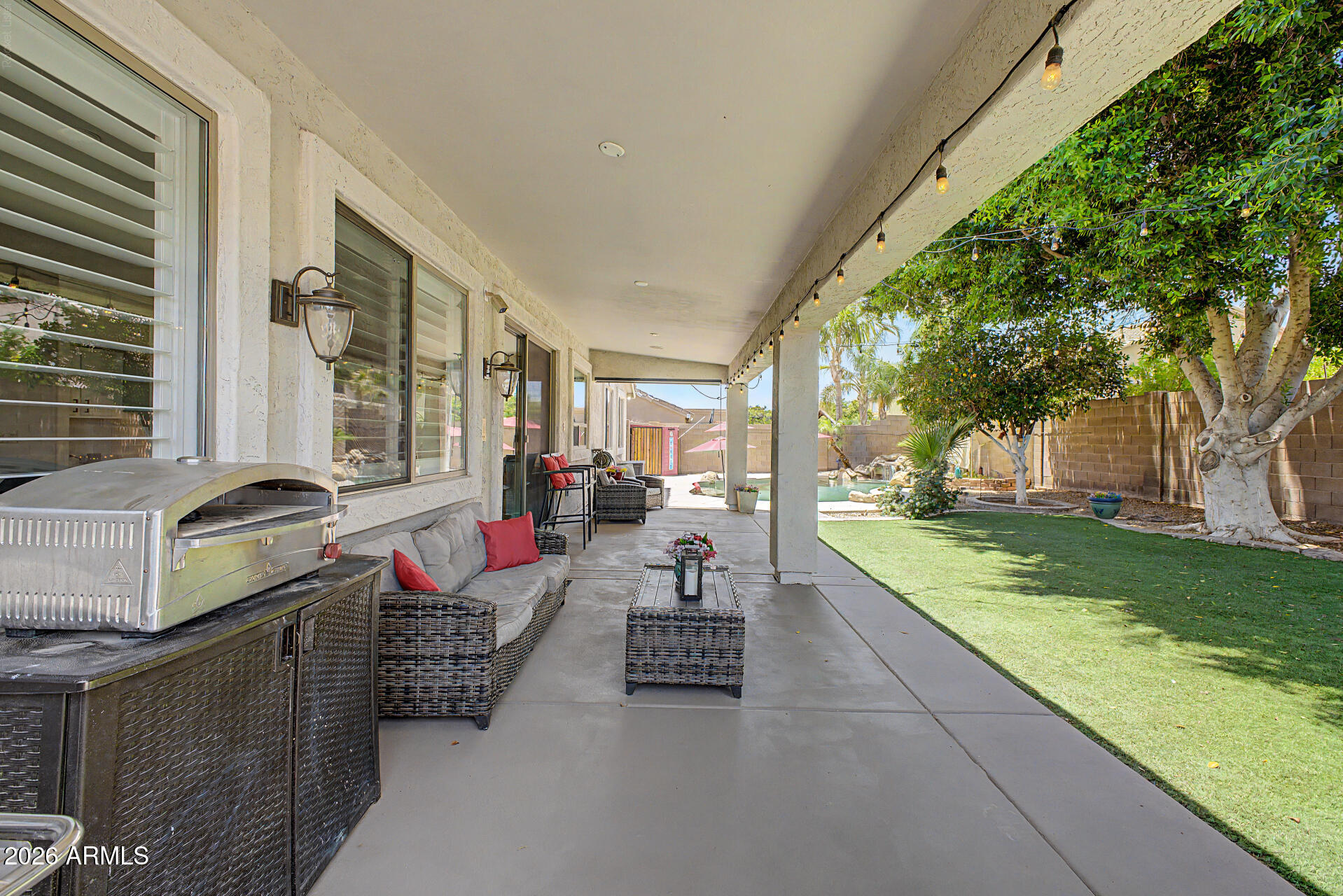 VALENCIA GROVES - Residential