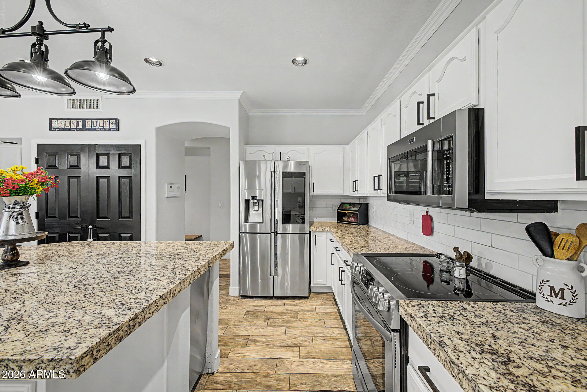 VALENCIA GROVES - Residential