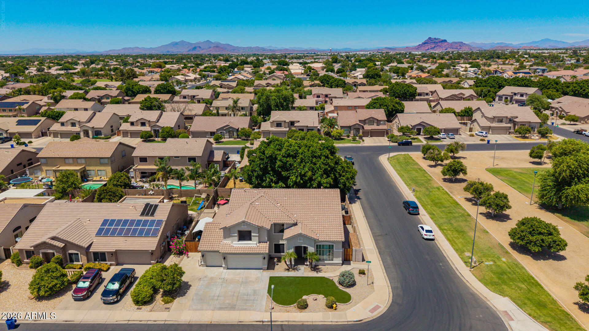 VALENCIA GROVES - Residential