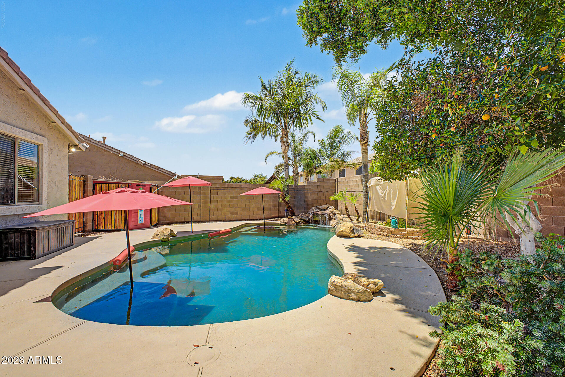 VALENCIA GROVES - Residential
