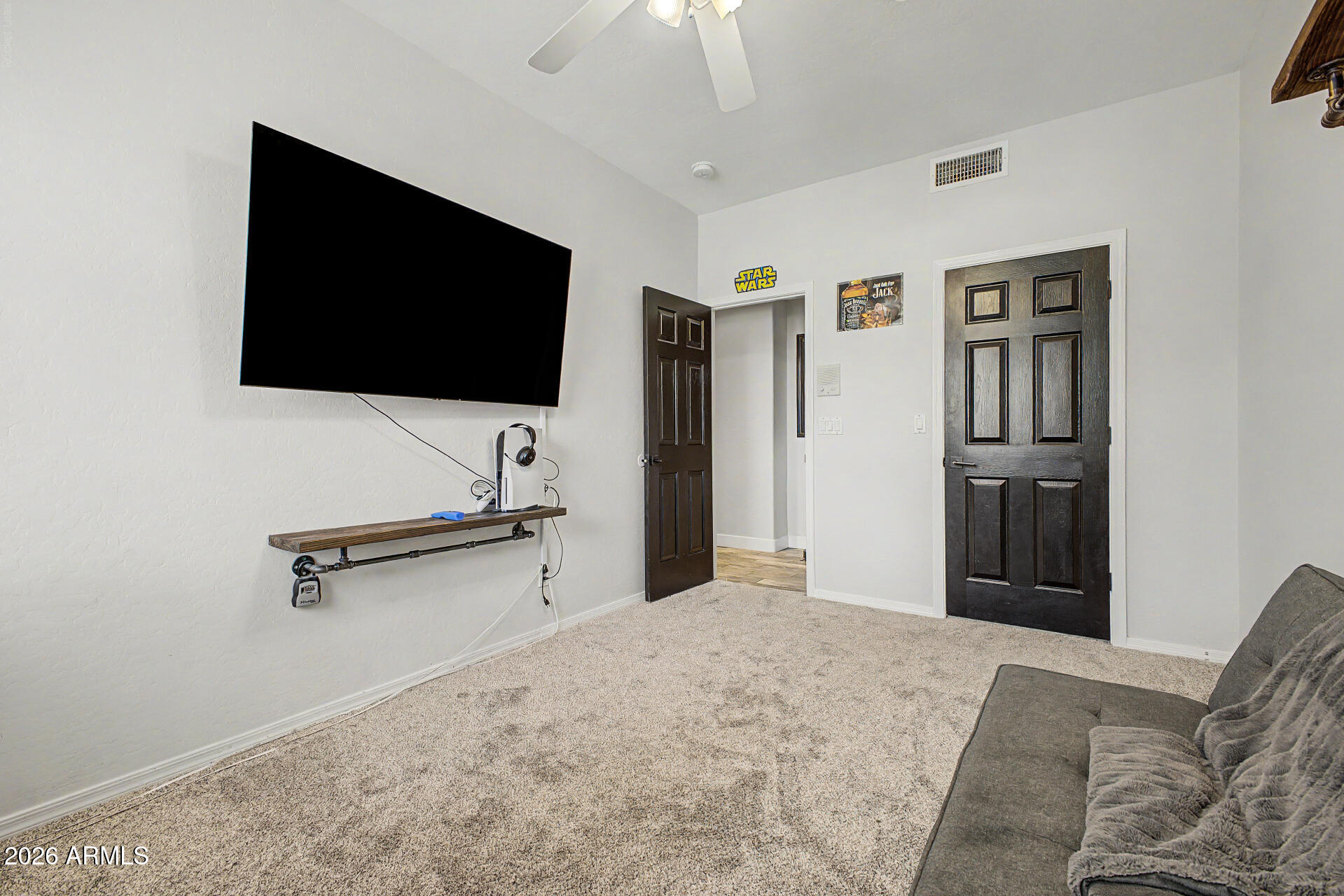 VALENCIA GROVES - Residential
