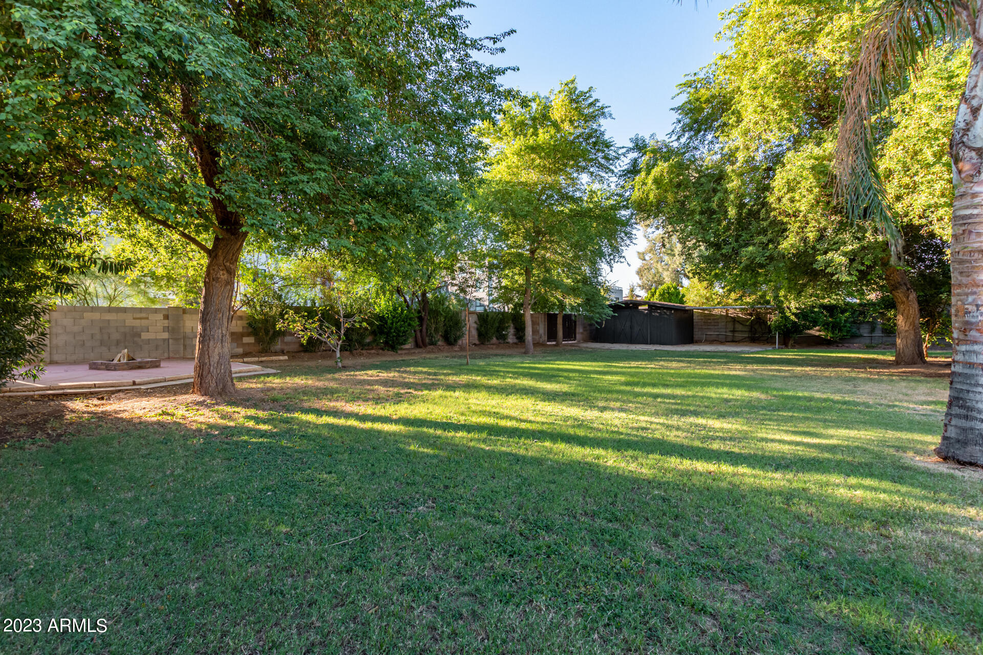 WHITCOMBS ROUNDUP RANCHOS - Residential