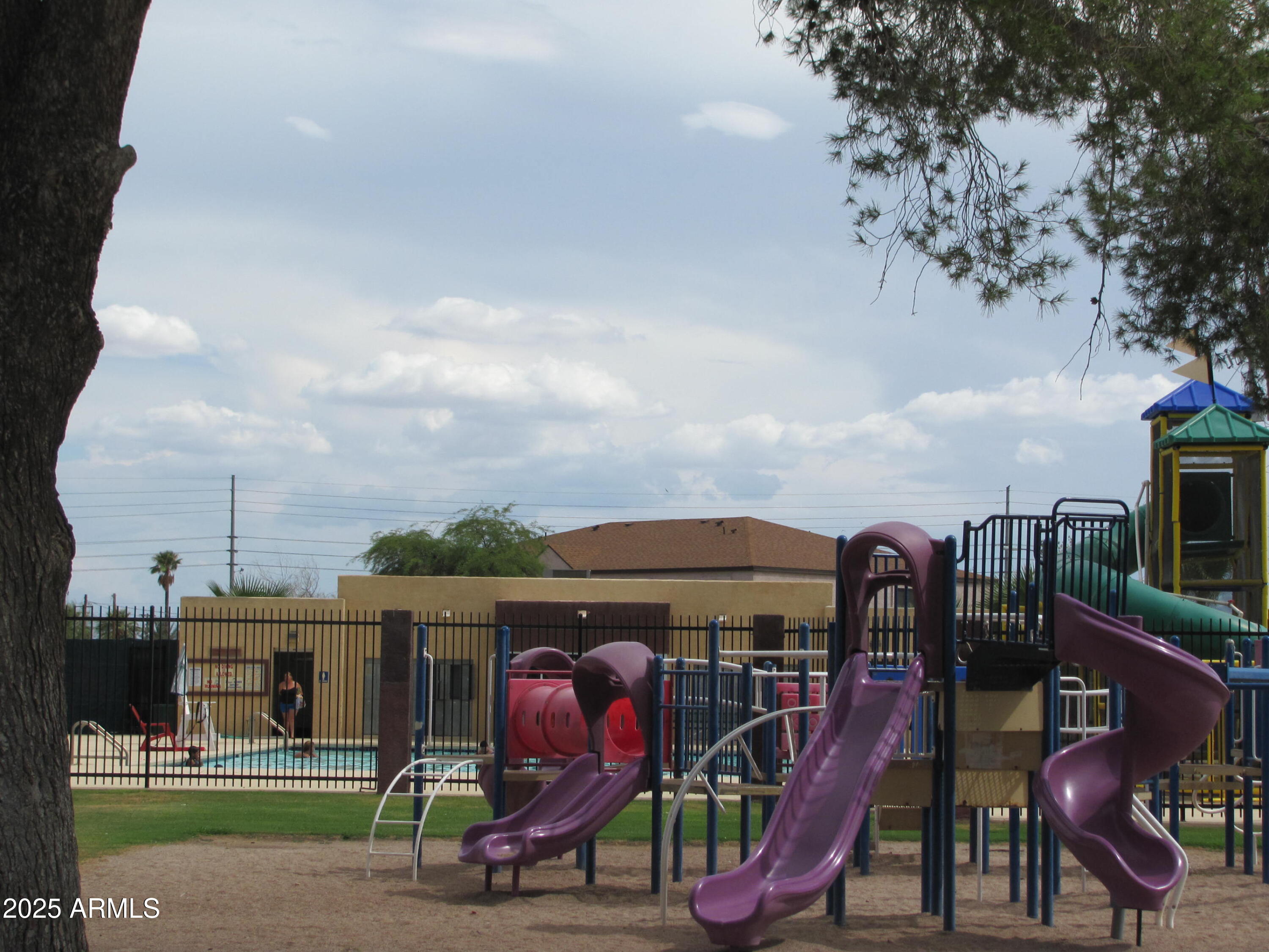 COTTON CITY - Residential