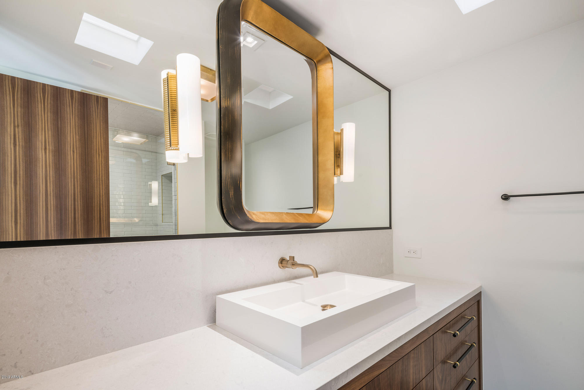 QUARTZ VALLEY - Residential