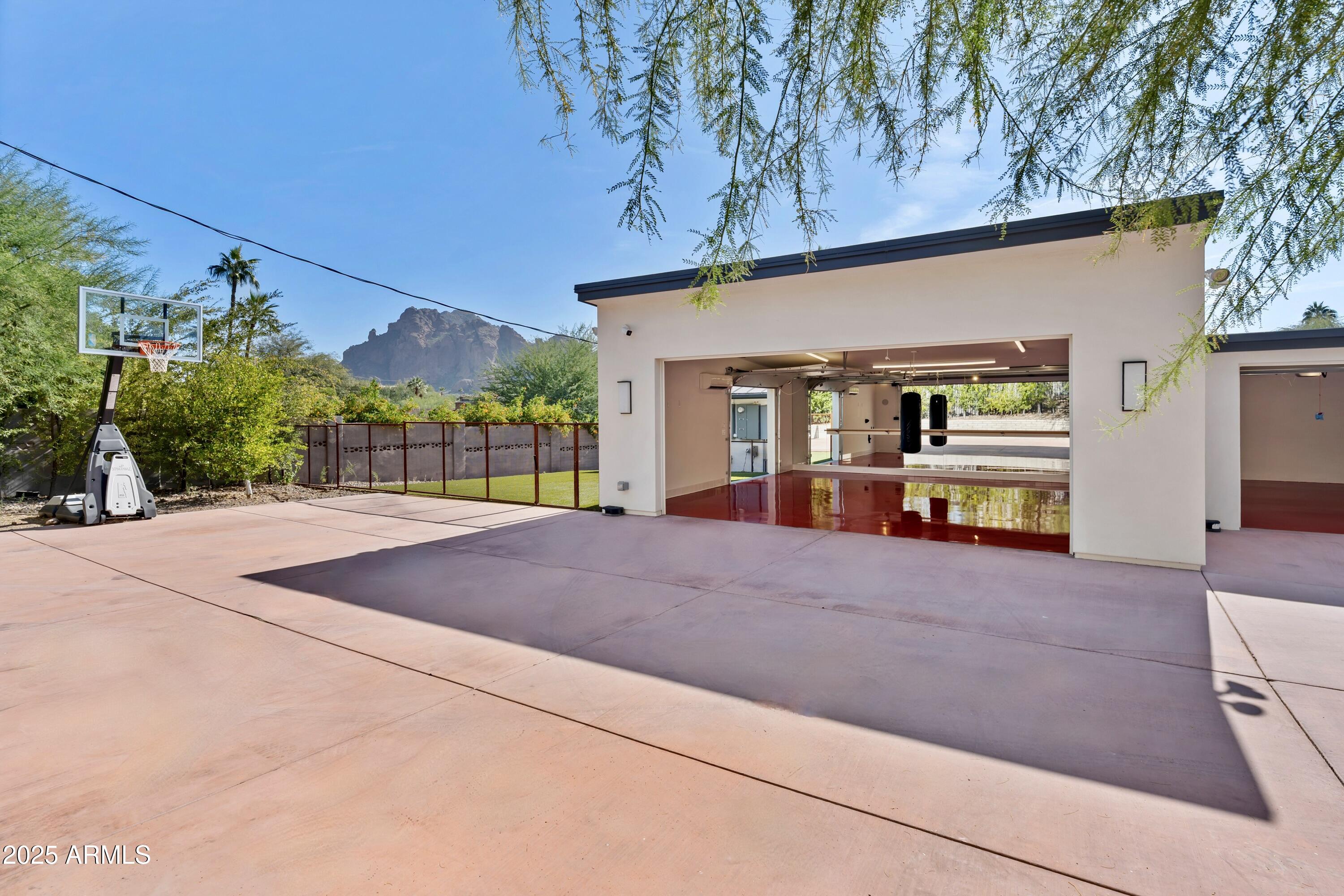 MARION ESTATES - Residential