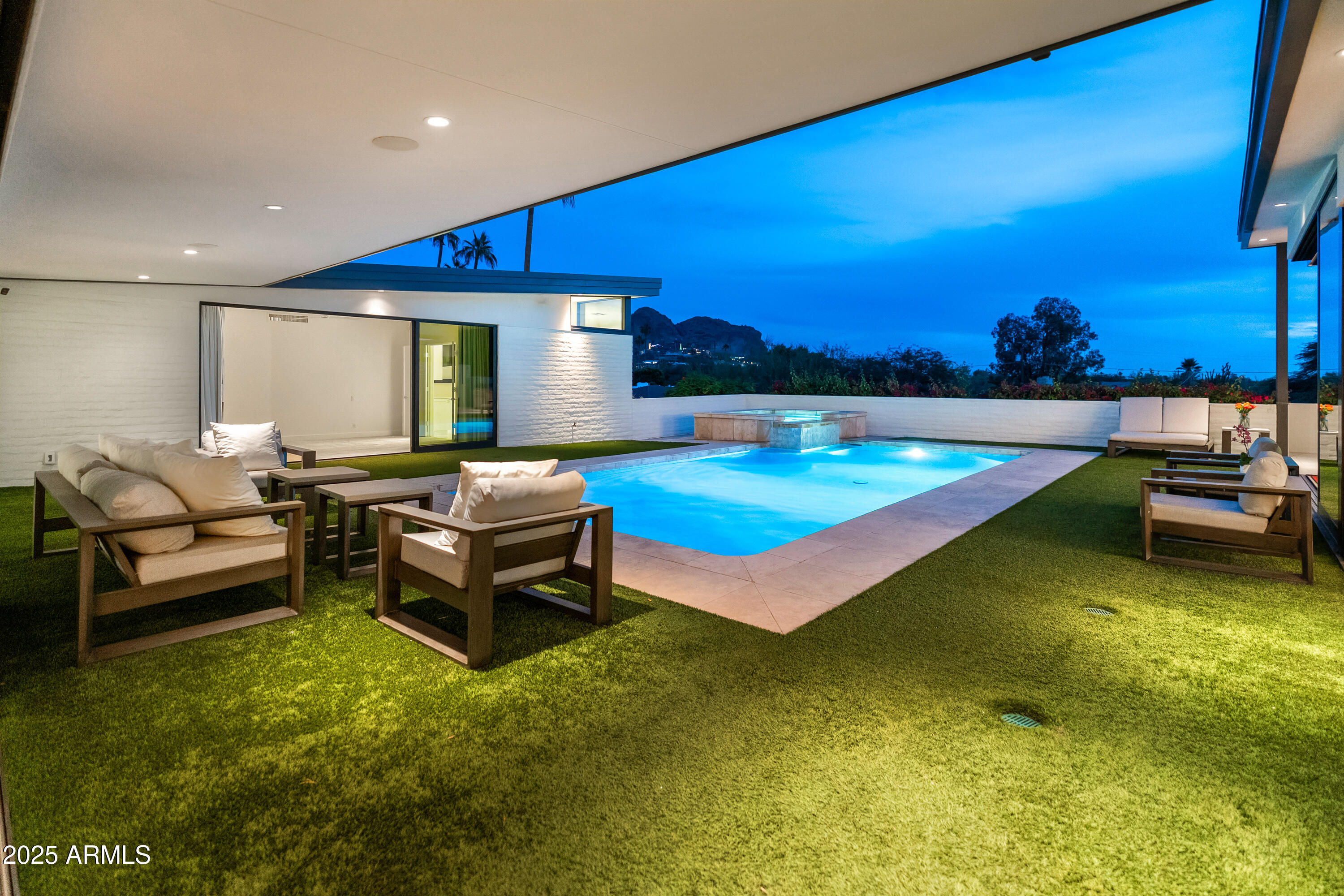 MARION ESTATES - Residential