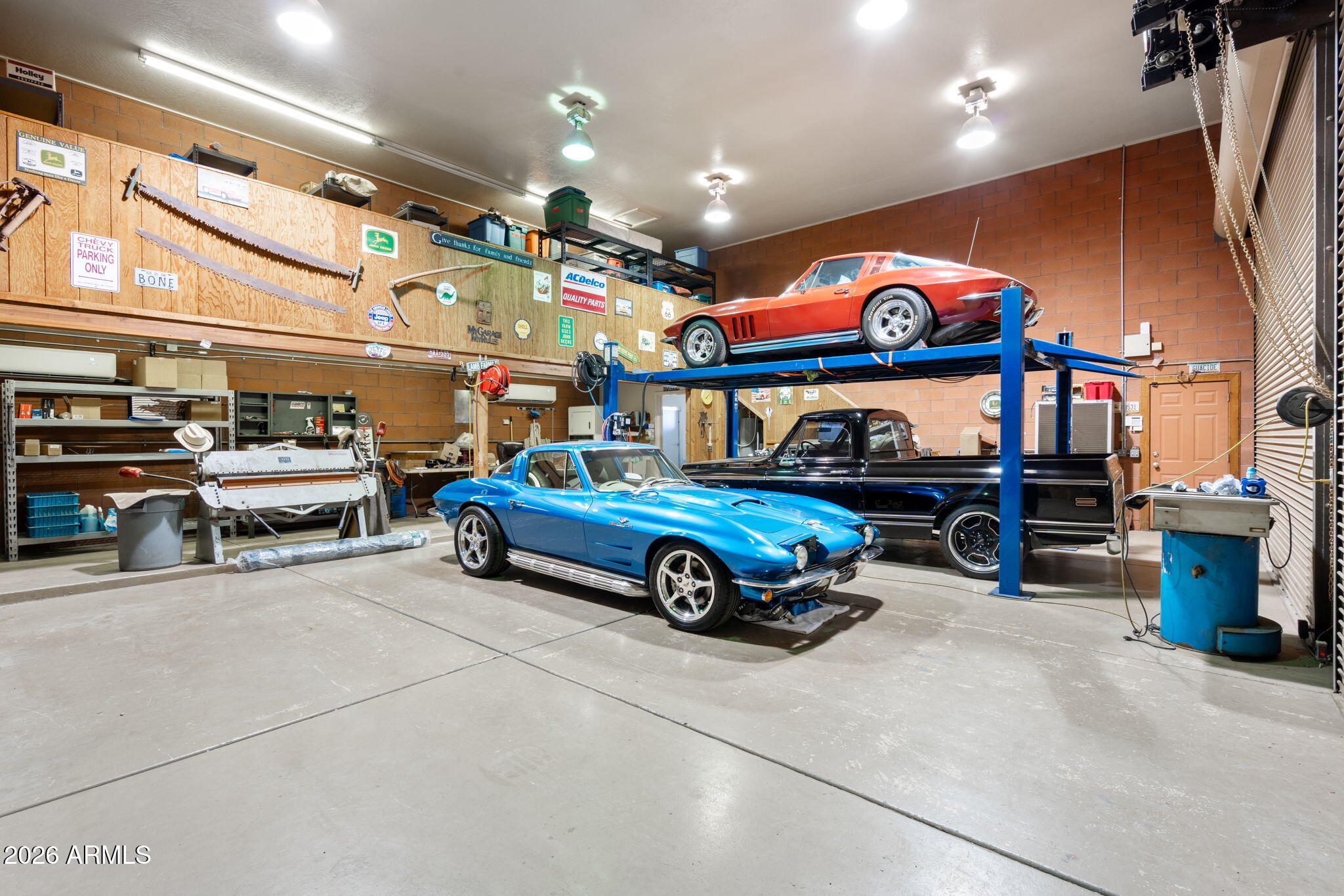Custom Estate - Residential