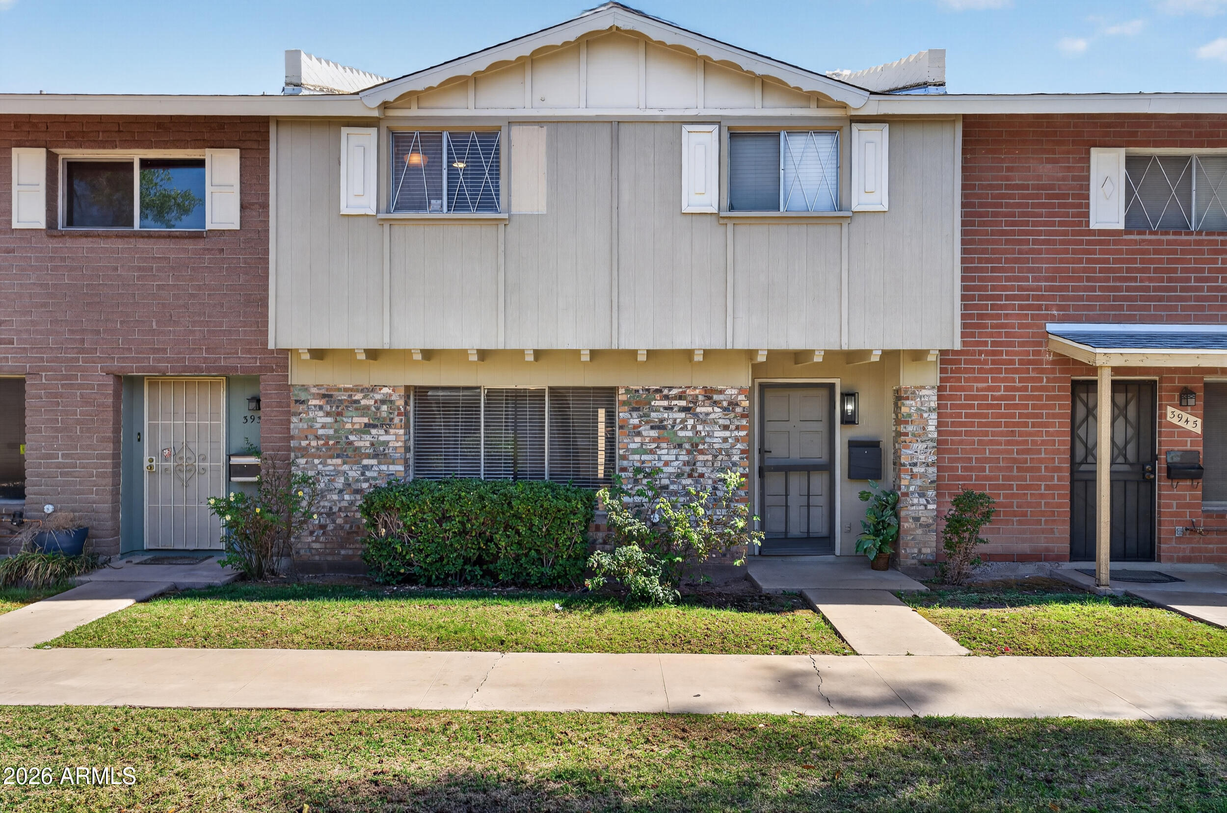 TEMPE GARDENS TOWNHOUSE CONDO LOT 81-169 - Residential
