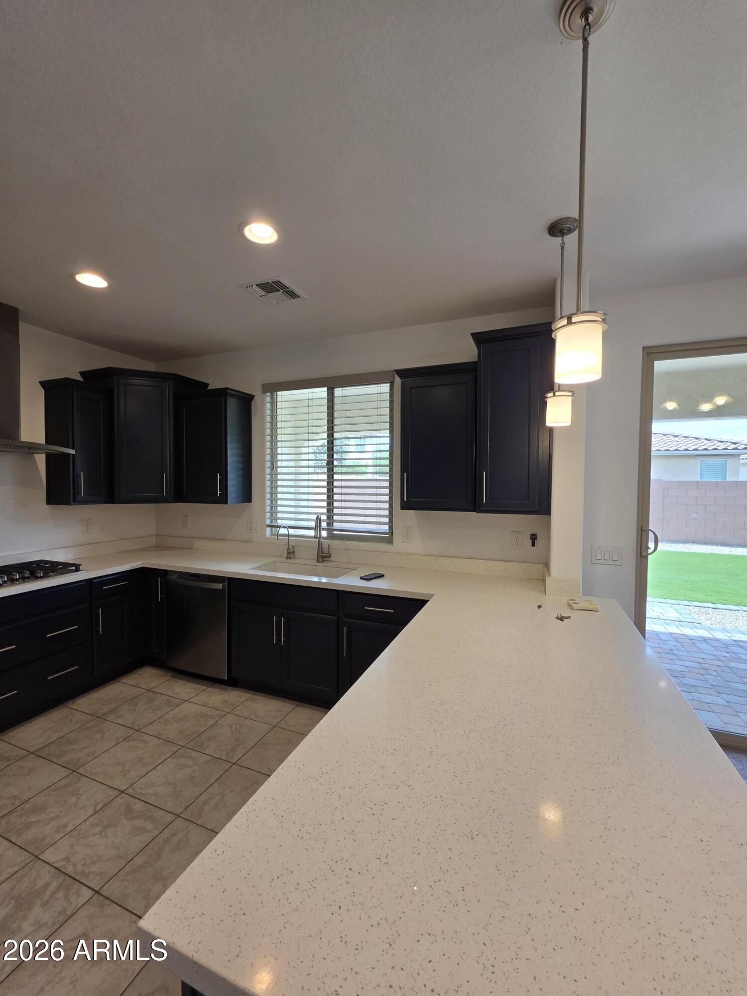 EASTMARK DEVELOPMENT UNIT 7 NORTH PARCELS 7-6 THRU - Residential Lease